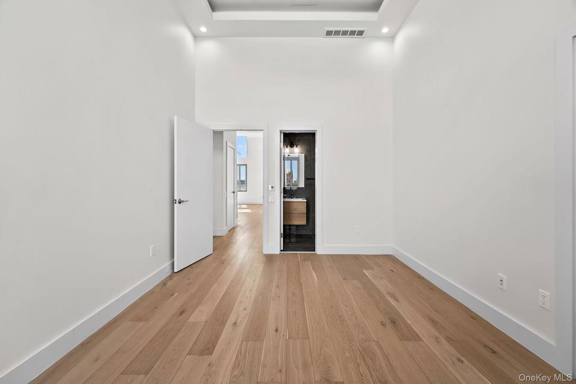 131-19 Fowler Avenue # 8B, Flushing, NY 11355