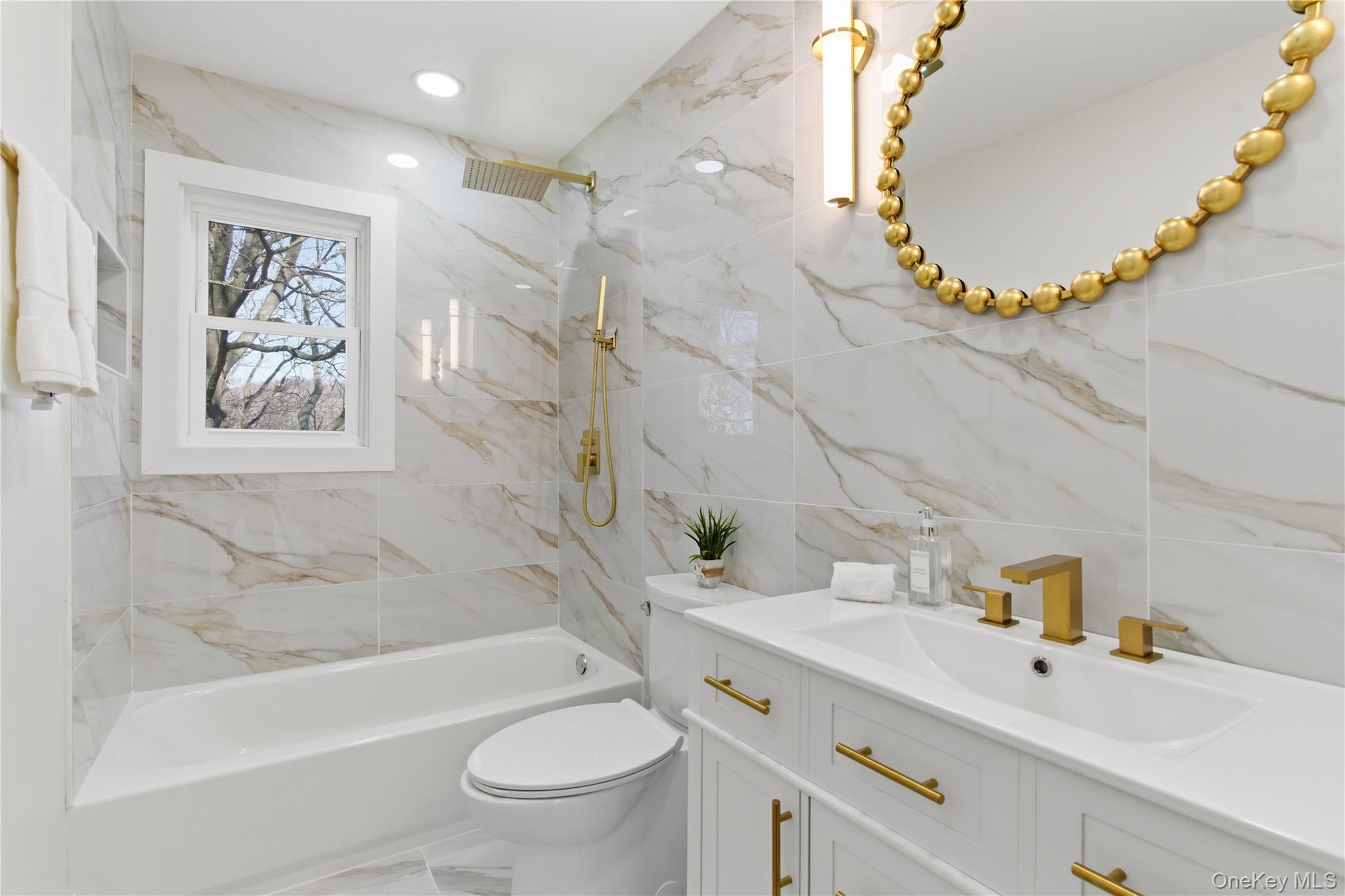 18 Maple Place, Huntington, NY 11743