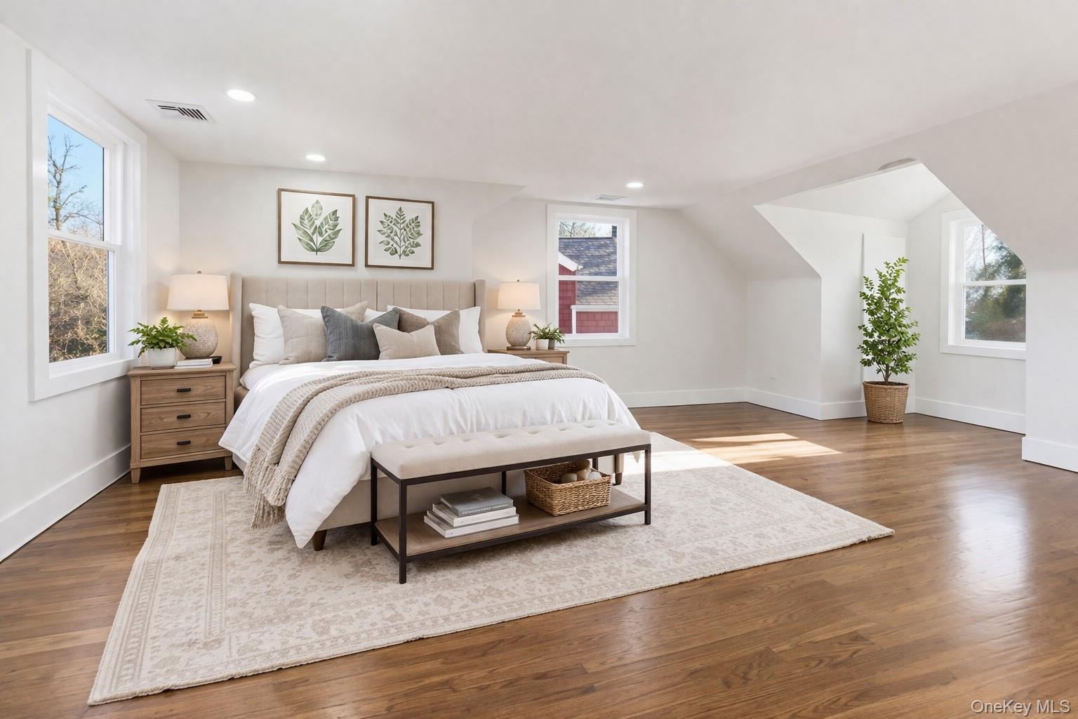 18 Maple Place, Huntington, NY 11743