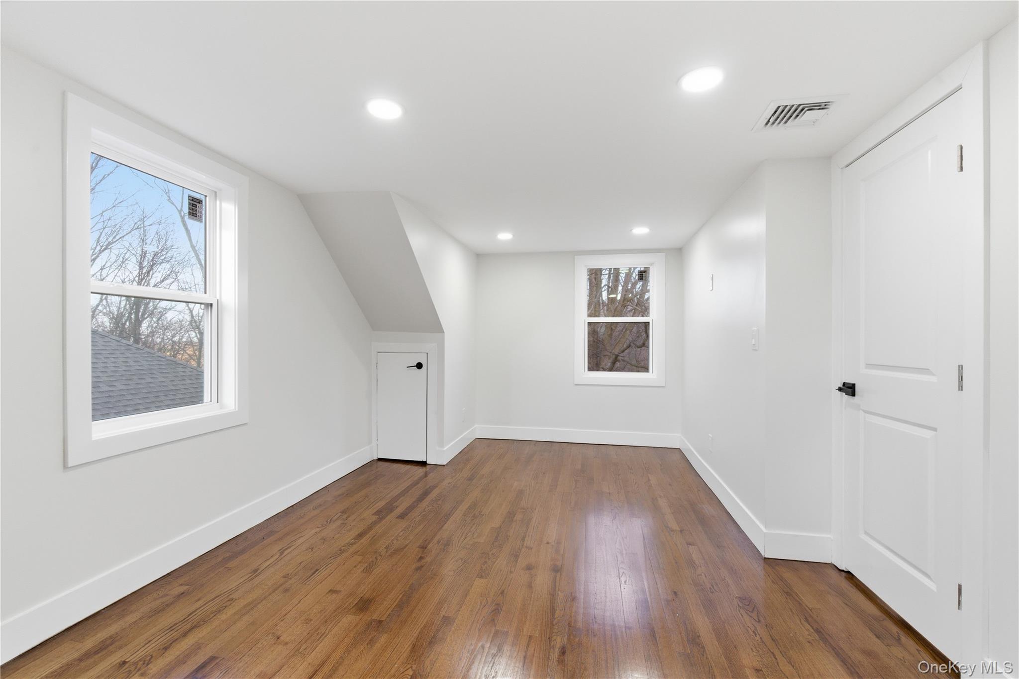 18 Maple Place, Huntington, NY 11743