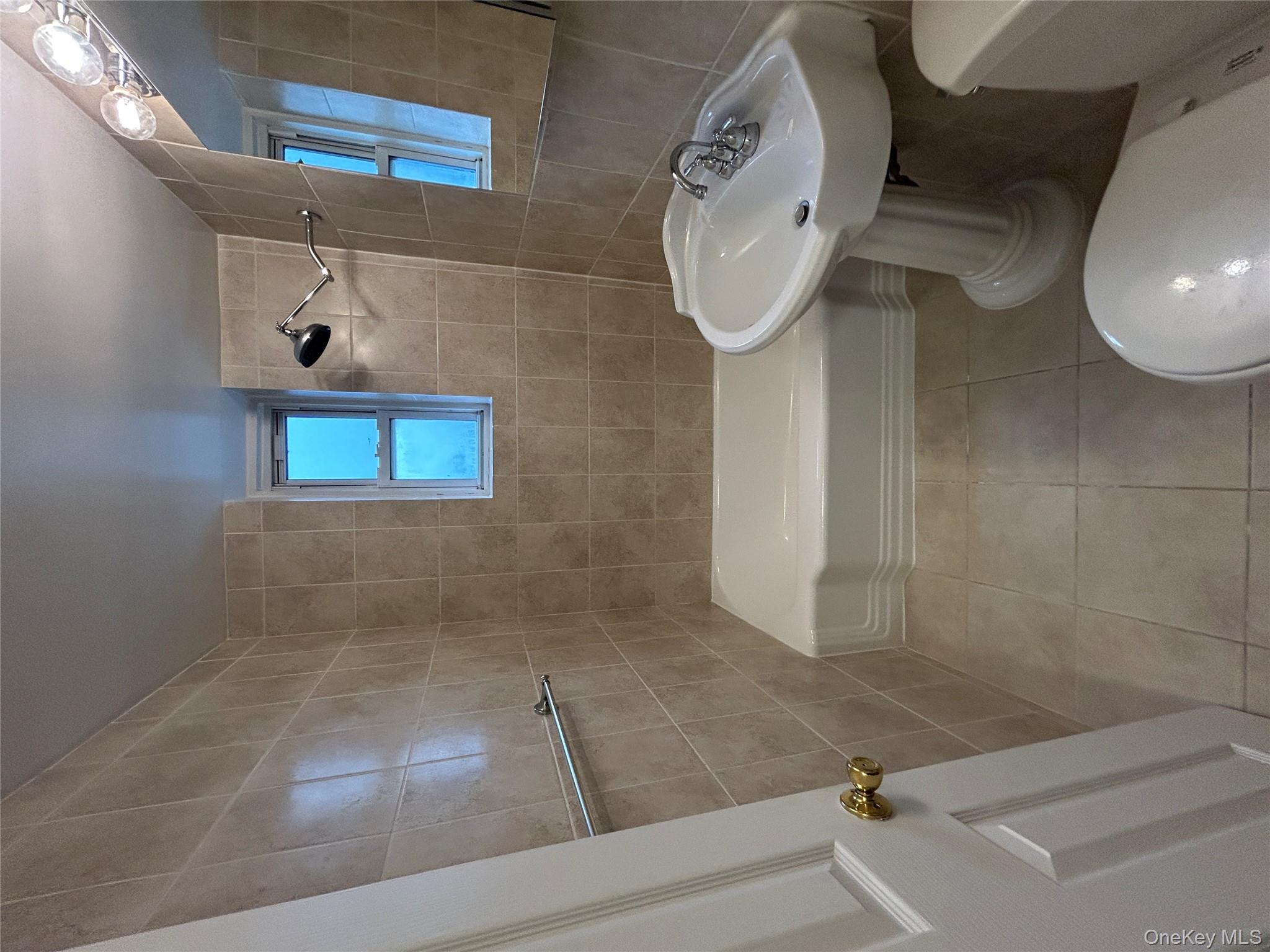 230 Pelham Road # 2E, New Rochelle, NY 10805