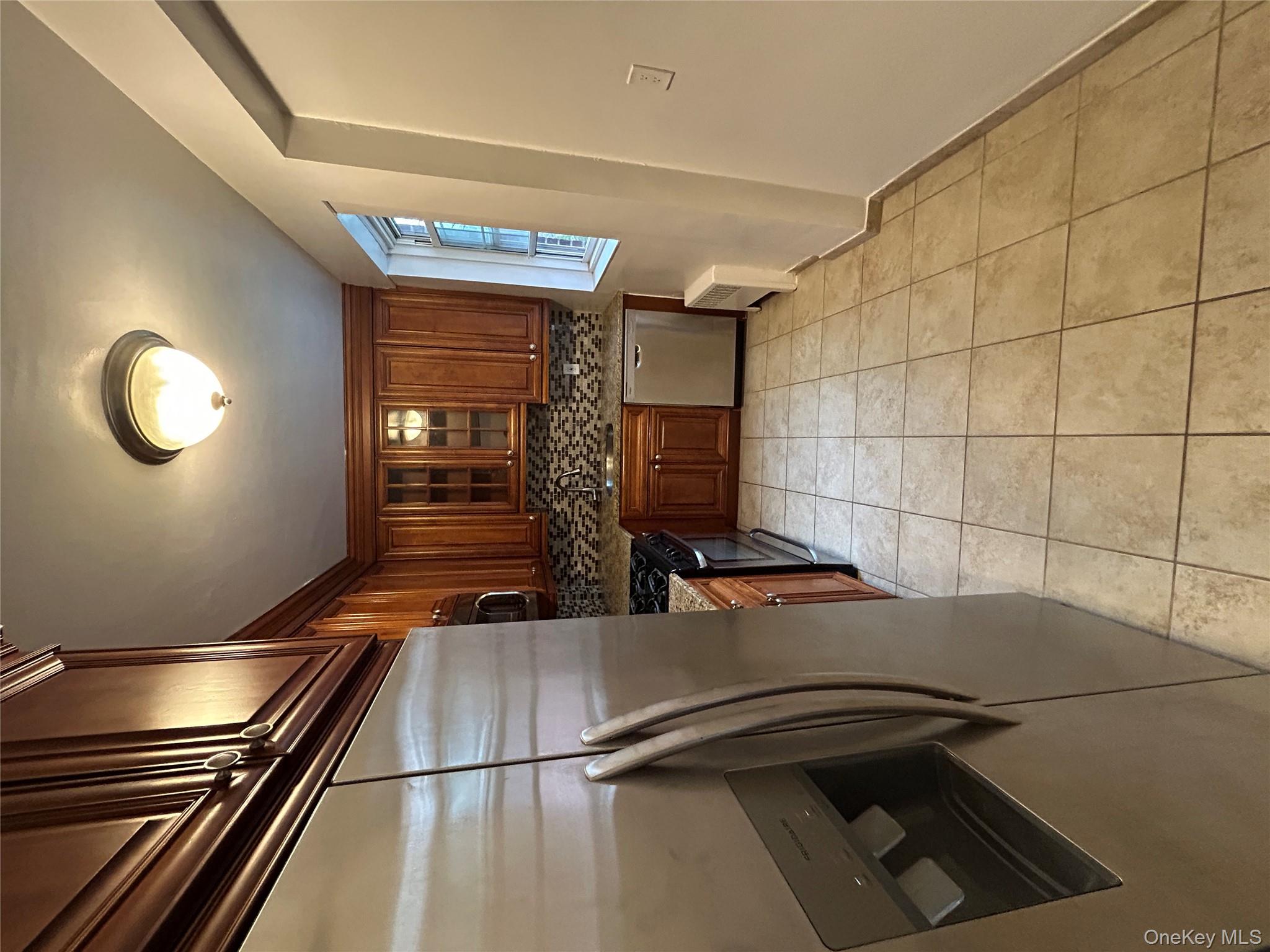 230 Pelham Road # 2E, New Rochelle, NY 10805