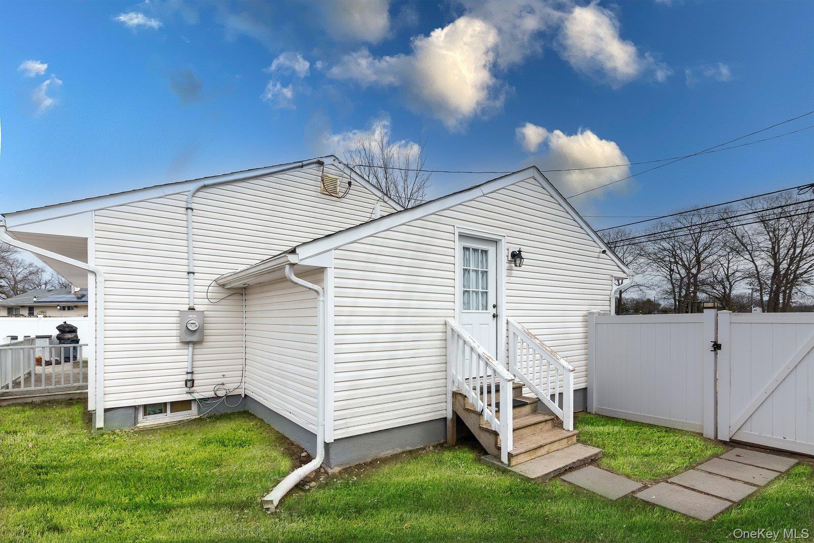 178 Timberline Drive, Brentwood, NY 11717