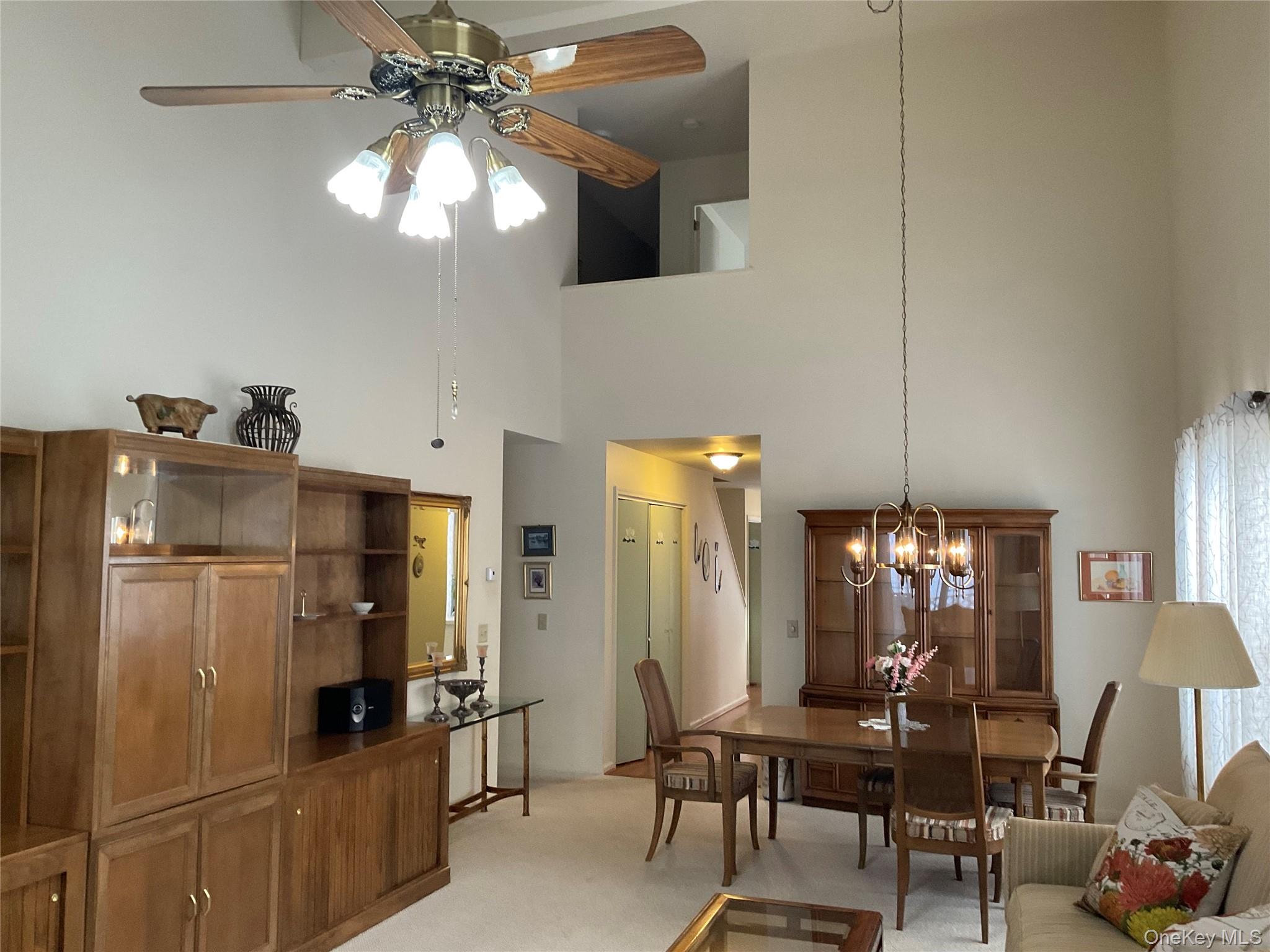 17 Tall Tree Lane, Poughkeepsie, NY 12601