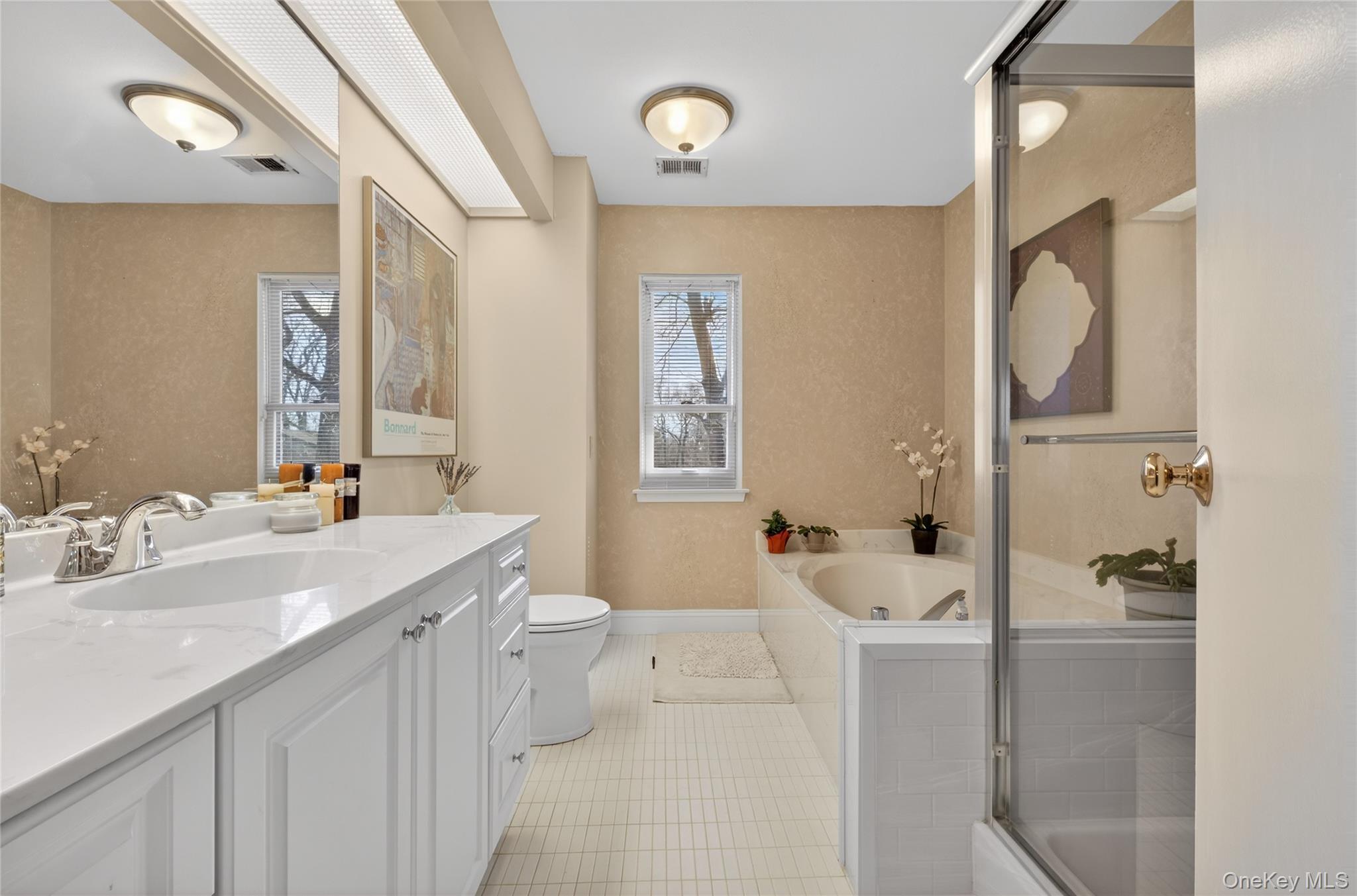 285 Carriage House Drive, Jericho, NY 11753