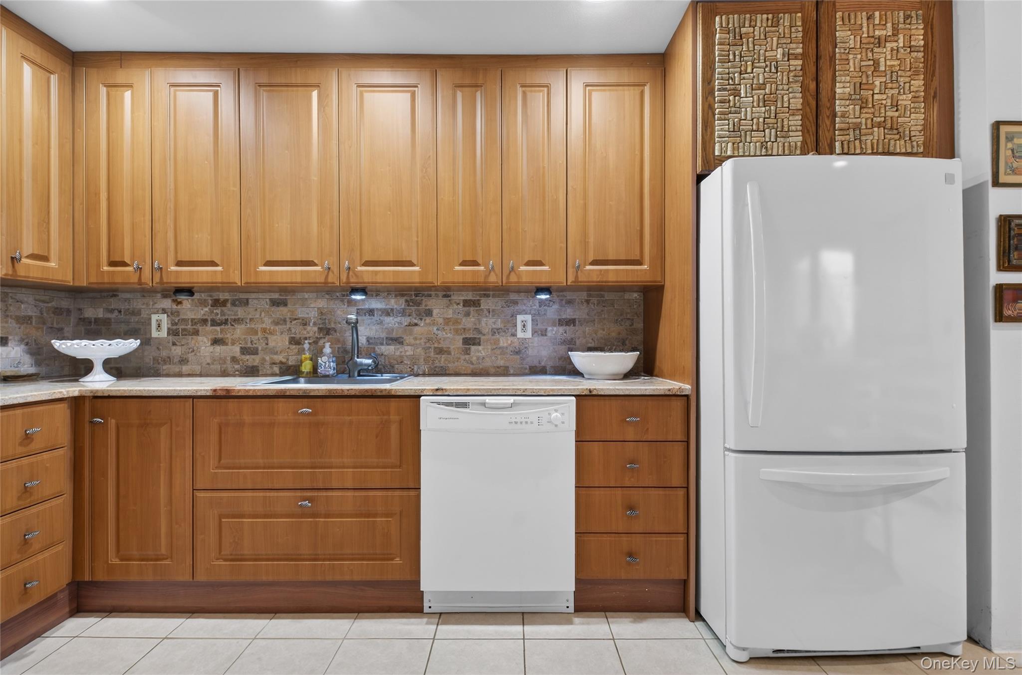 285 Carriage House Drive, Jericho, NY 11753