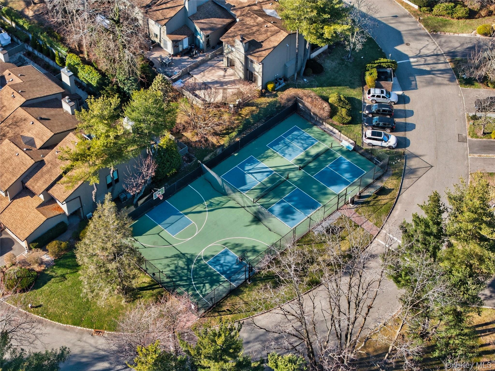 285 Carriage House Drive, Jericho, NY 11753