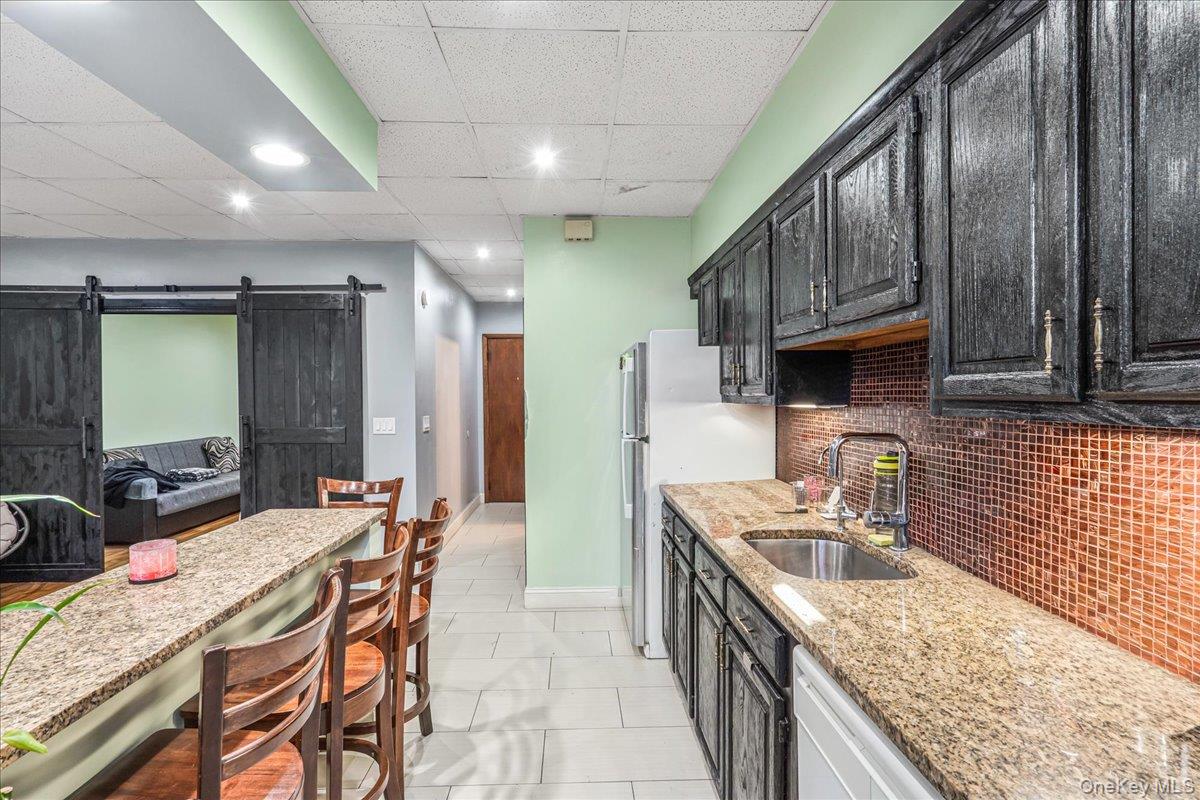 7351 70th Street, Glendale, NY 11385