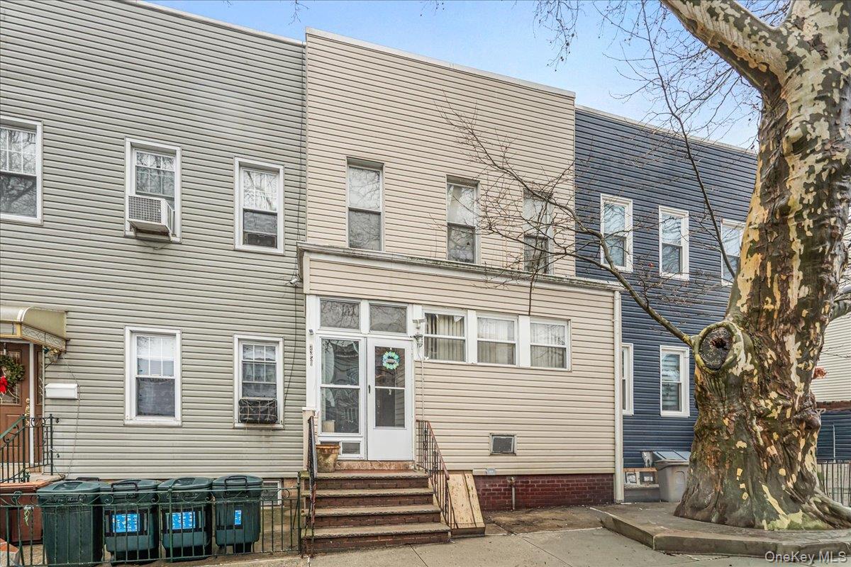 7351 70th Street, Glendale, NY 11385