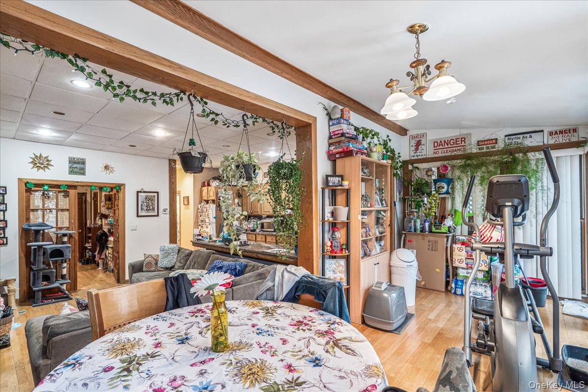 7351 70th Street, Glendale, NY 11385