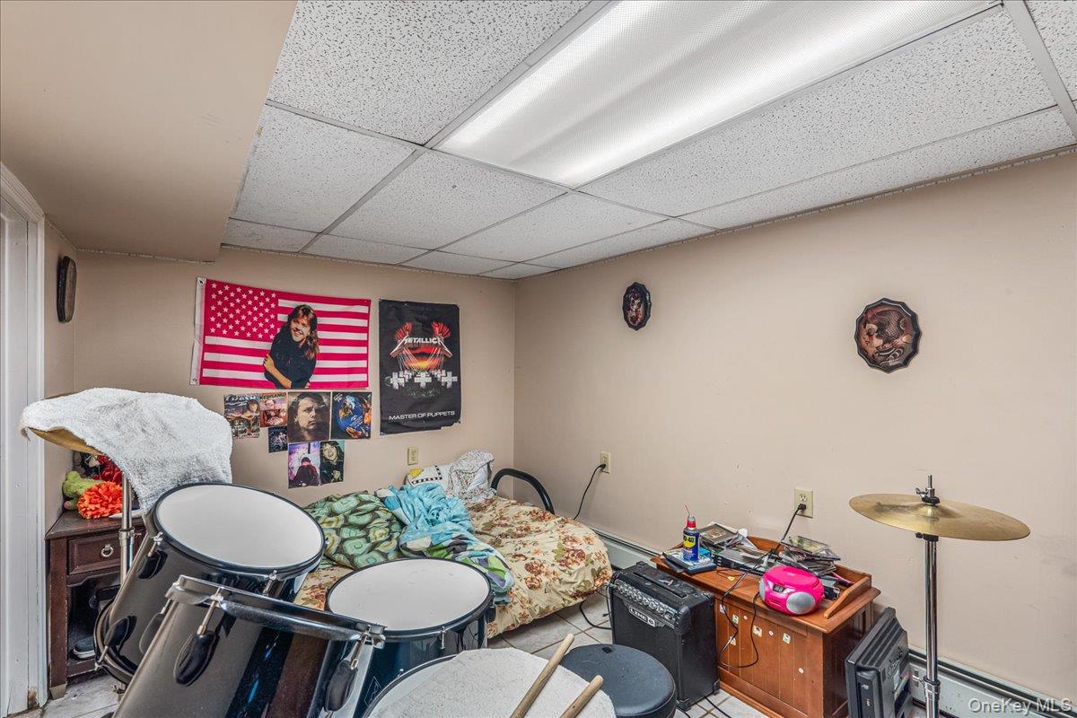 7351 70th Street, Glendale, NY 11385