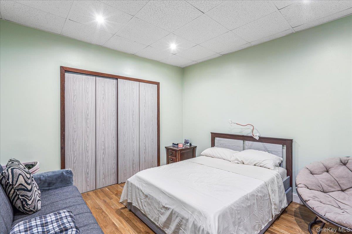 7351 70th Street, Glendale, NY 11385