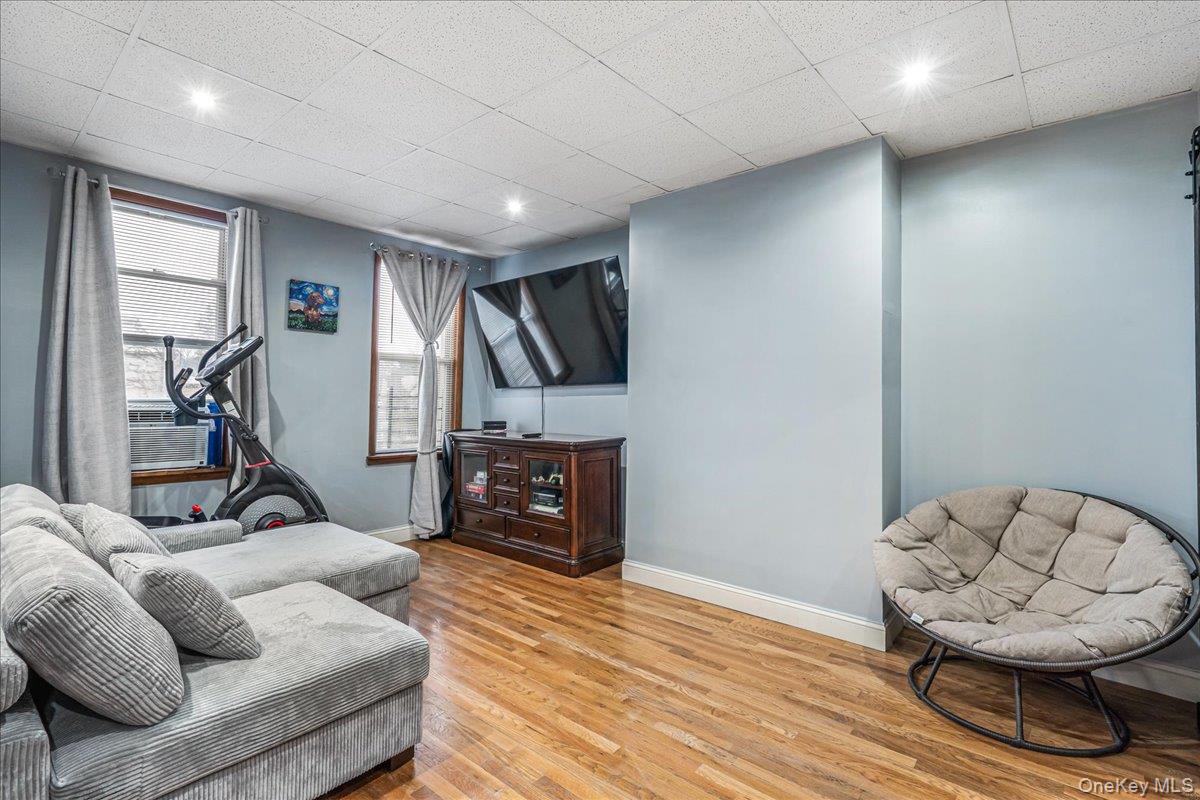 7351 70th Street, Glendale, NY 11385