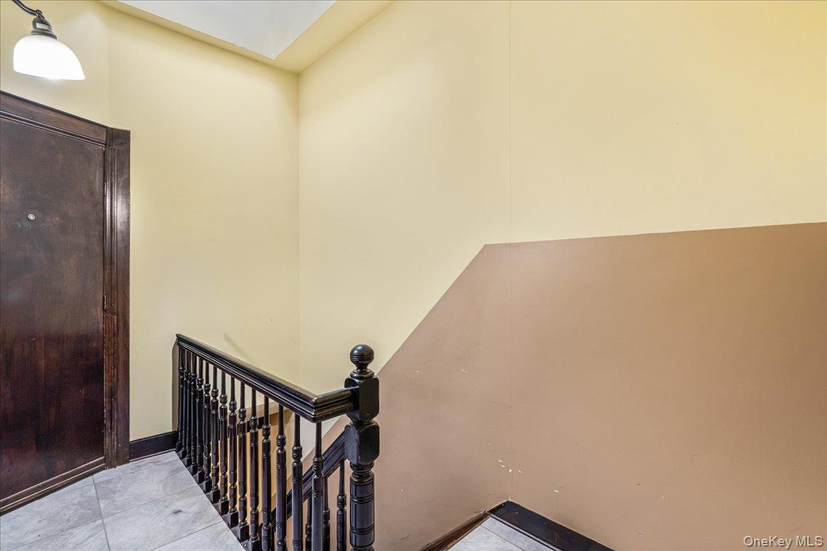 7351 70th Street, Glendale, NY 11385