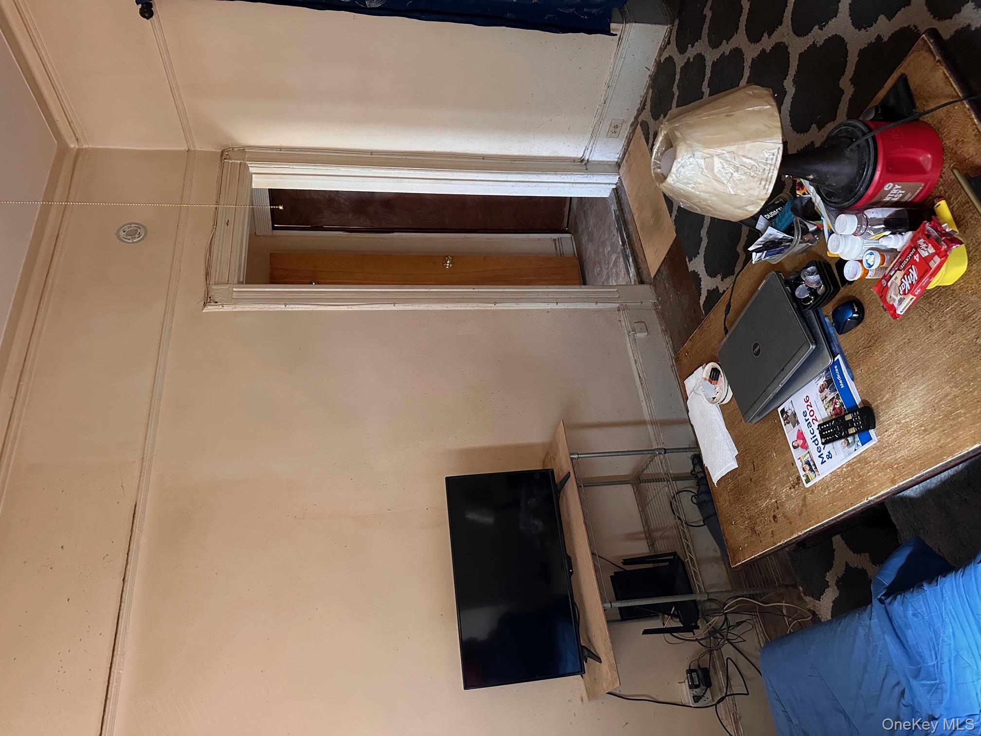 7351 70th Street, Glendale, NY 11385