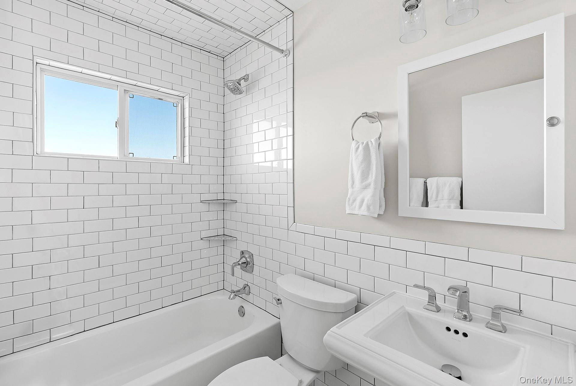 22 Peconic Crescent, Hampton Bays, NY 11946