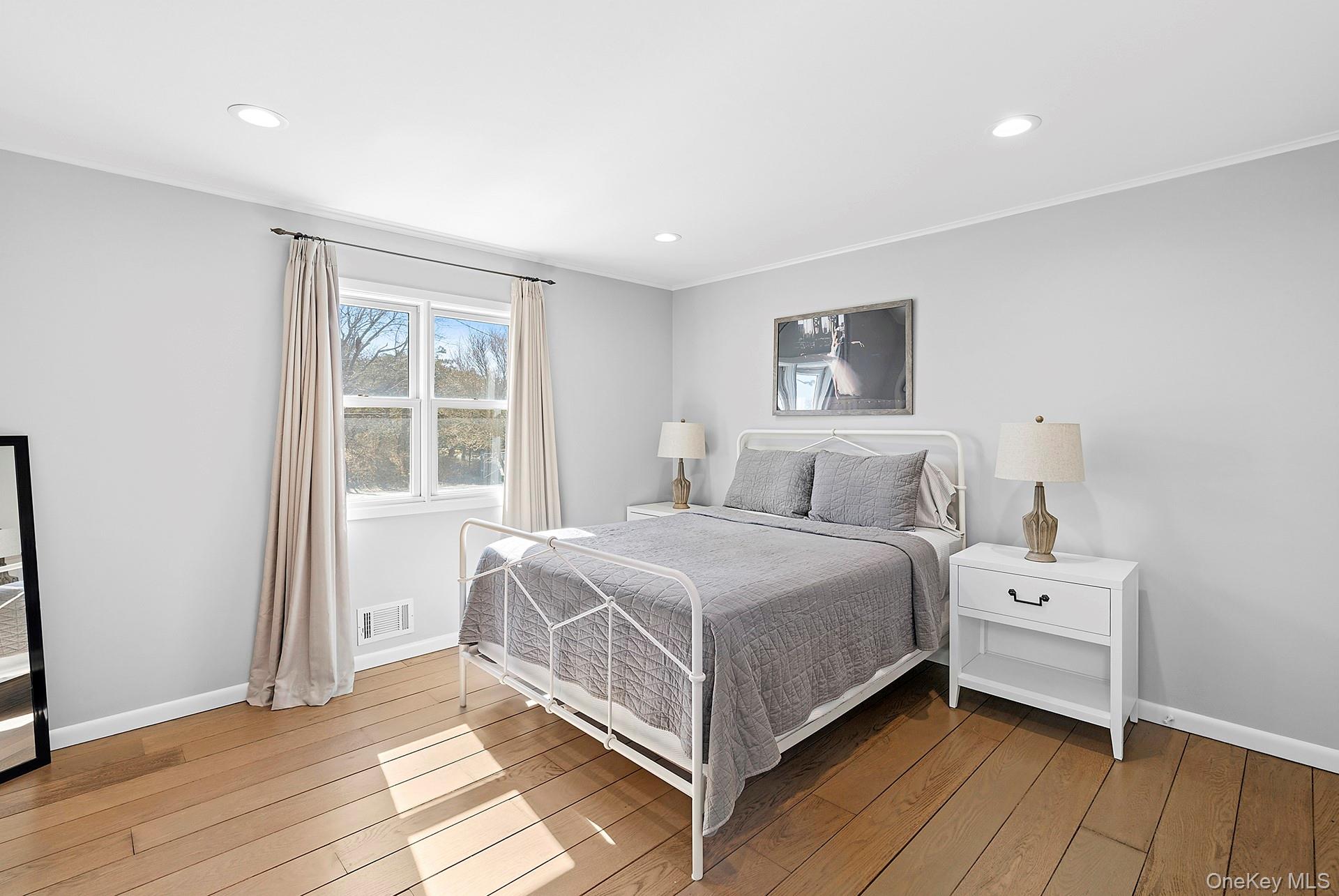 22 Peconic Crescent, Hampton Bays, NY 11946