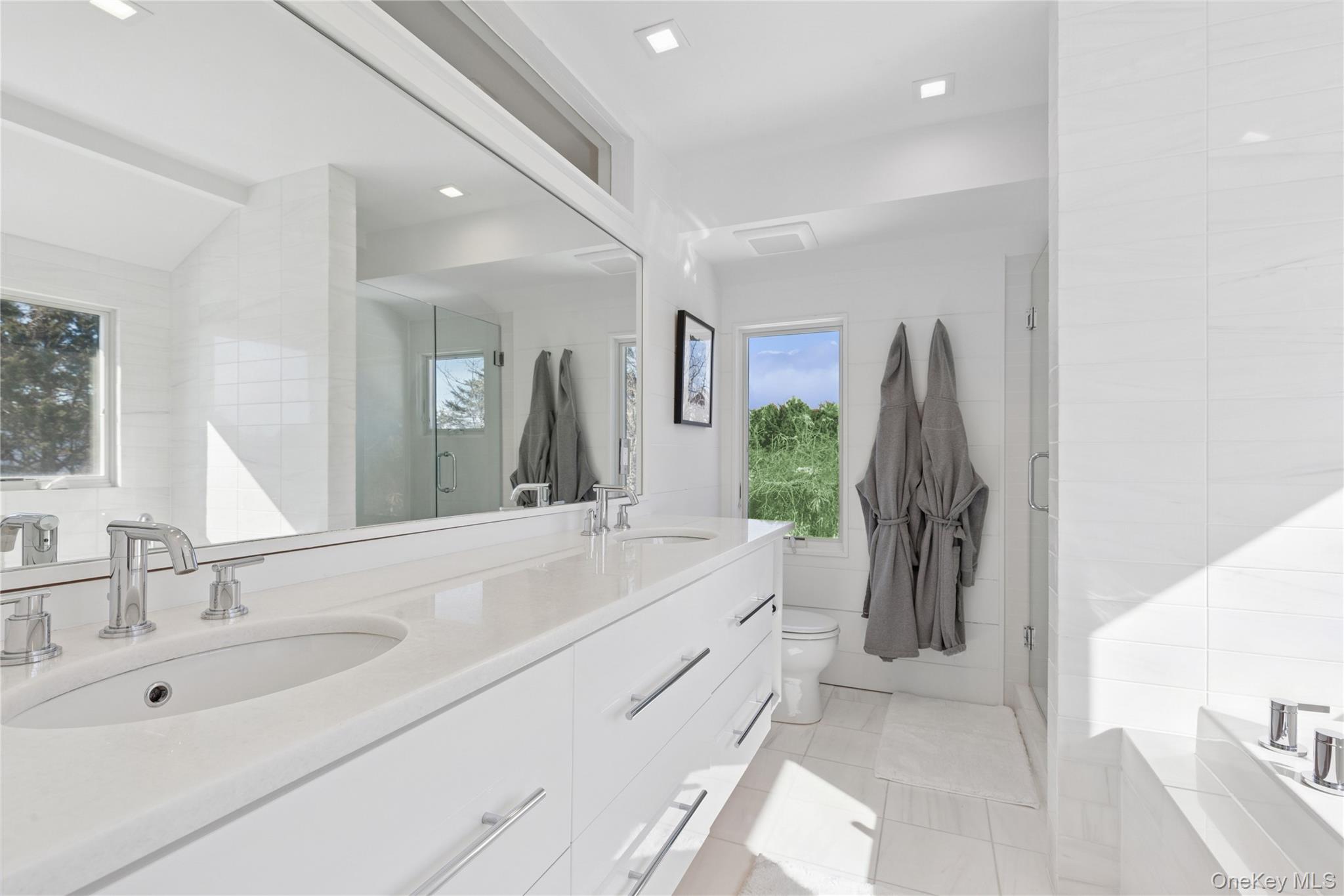 8 Ocean Lane, Amagansett, NY 11930