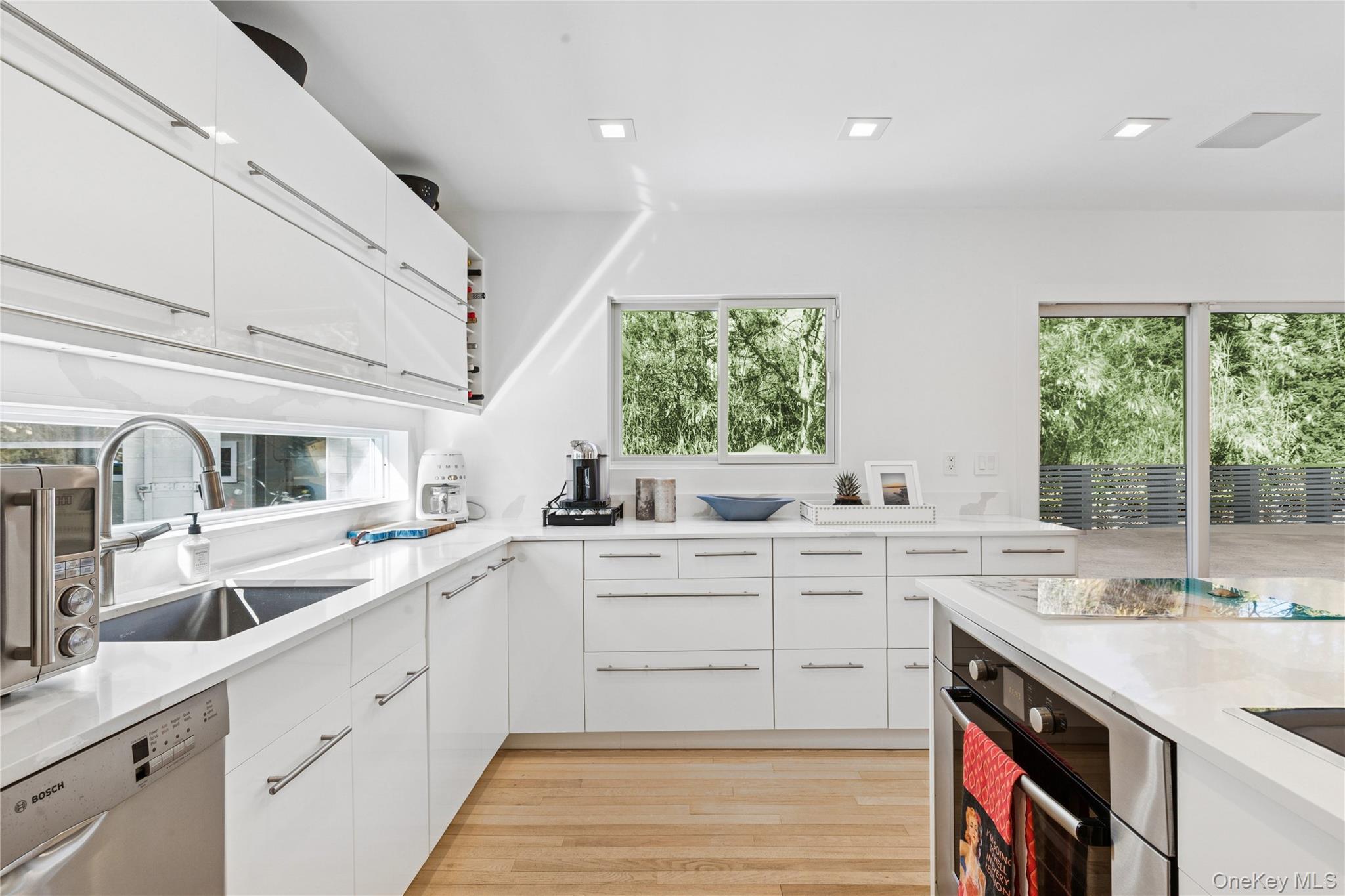 8 Ocean Lane, Amagansett, NY 11930