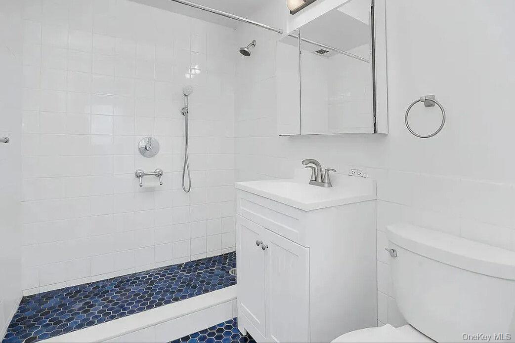 2 END Avenue # 3P, New York (Manhattan), NY 10280