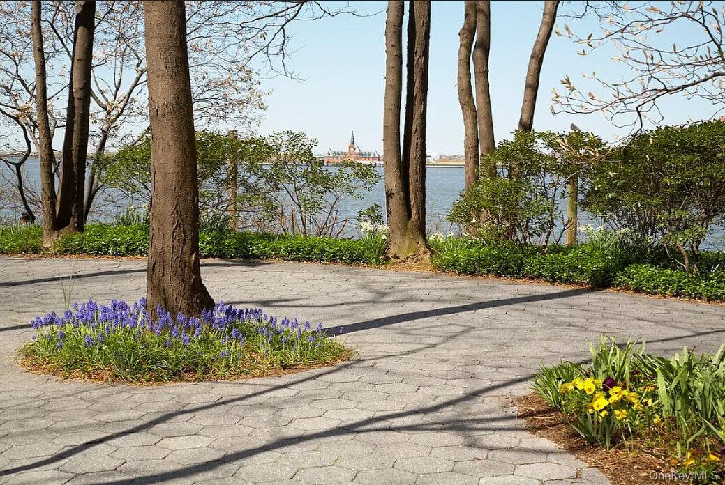 2 END Avenue # 3P, New York (Manhattan), NY 10280