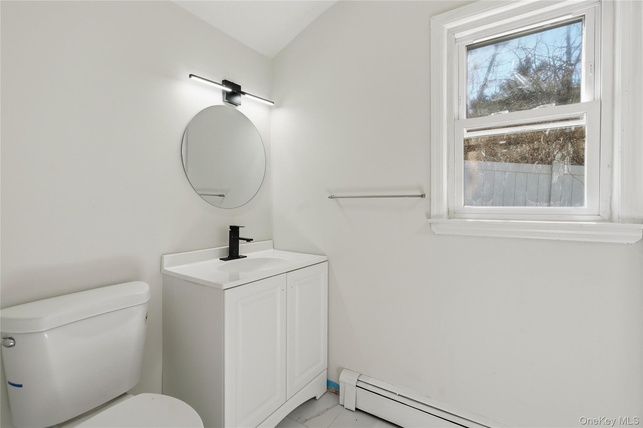 75 Hawthorne Road, Kings Park, NY 11754