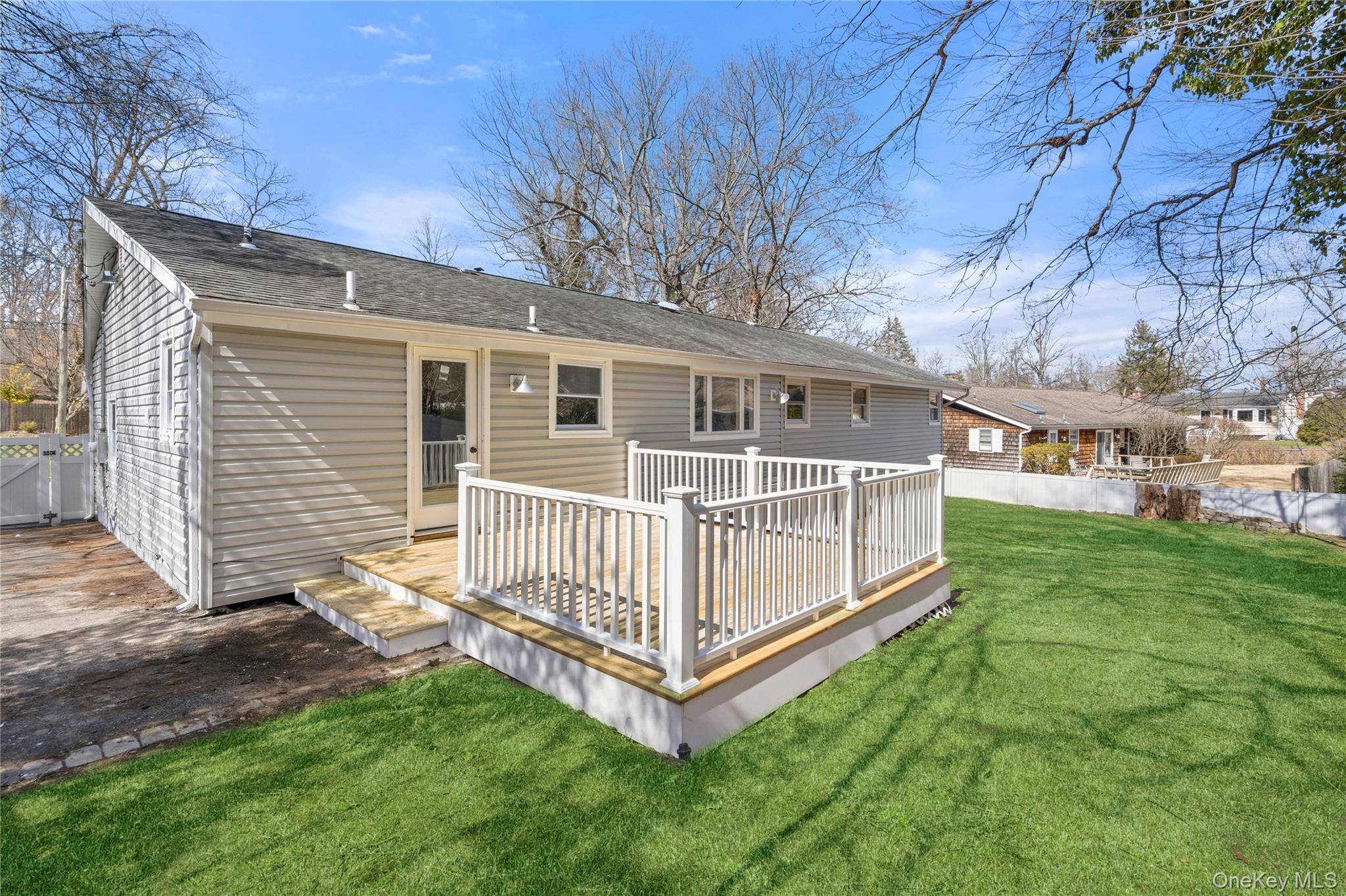 75 Hawthorne Road, Kings Park, NY 11754