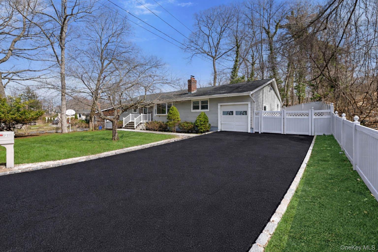 75 Hawthorne Road, Kings Park, NY 11754