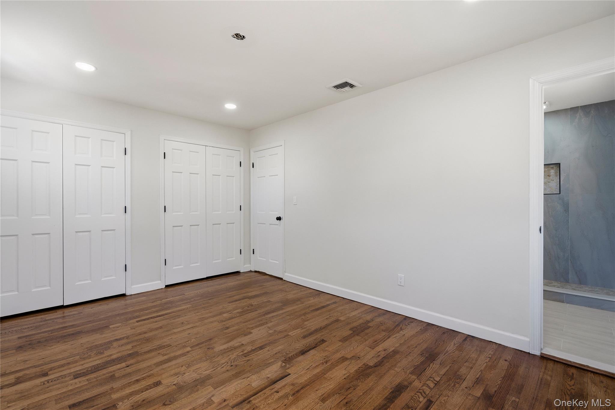 75 Hawthorne Road, Kings Park, NY 11754