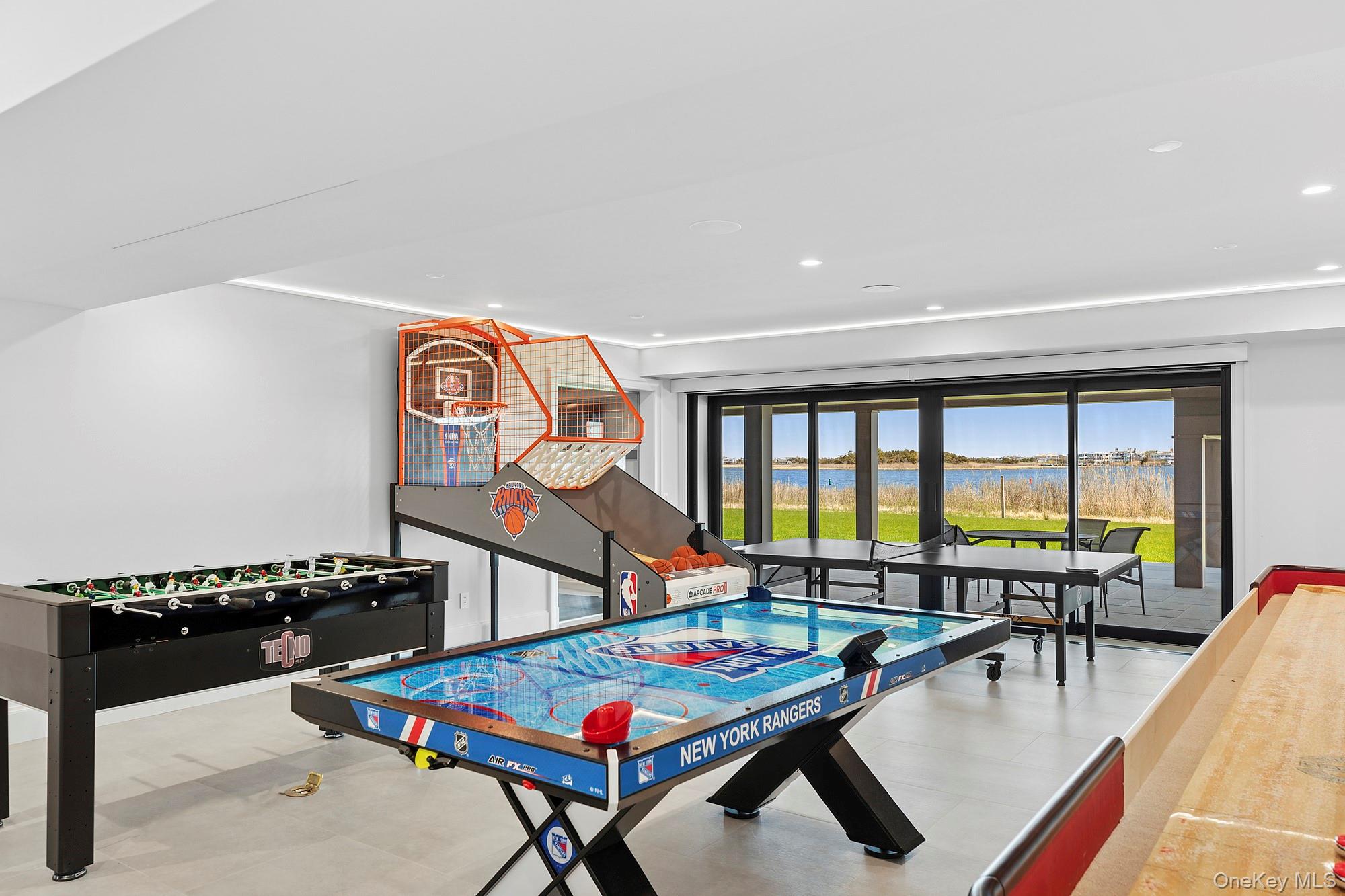 34 Westbridge Road, Westhampton Beach, NY 11978