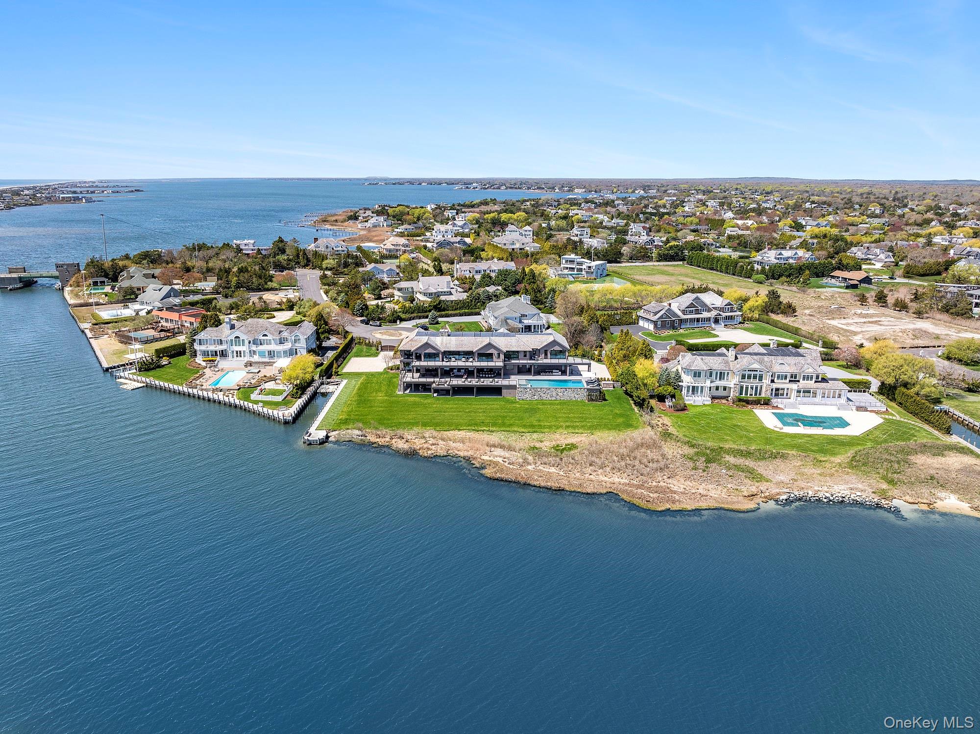 34 Westbridge Road, Westhampton Beach, NY 11978