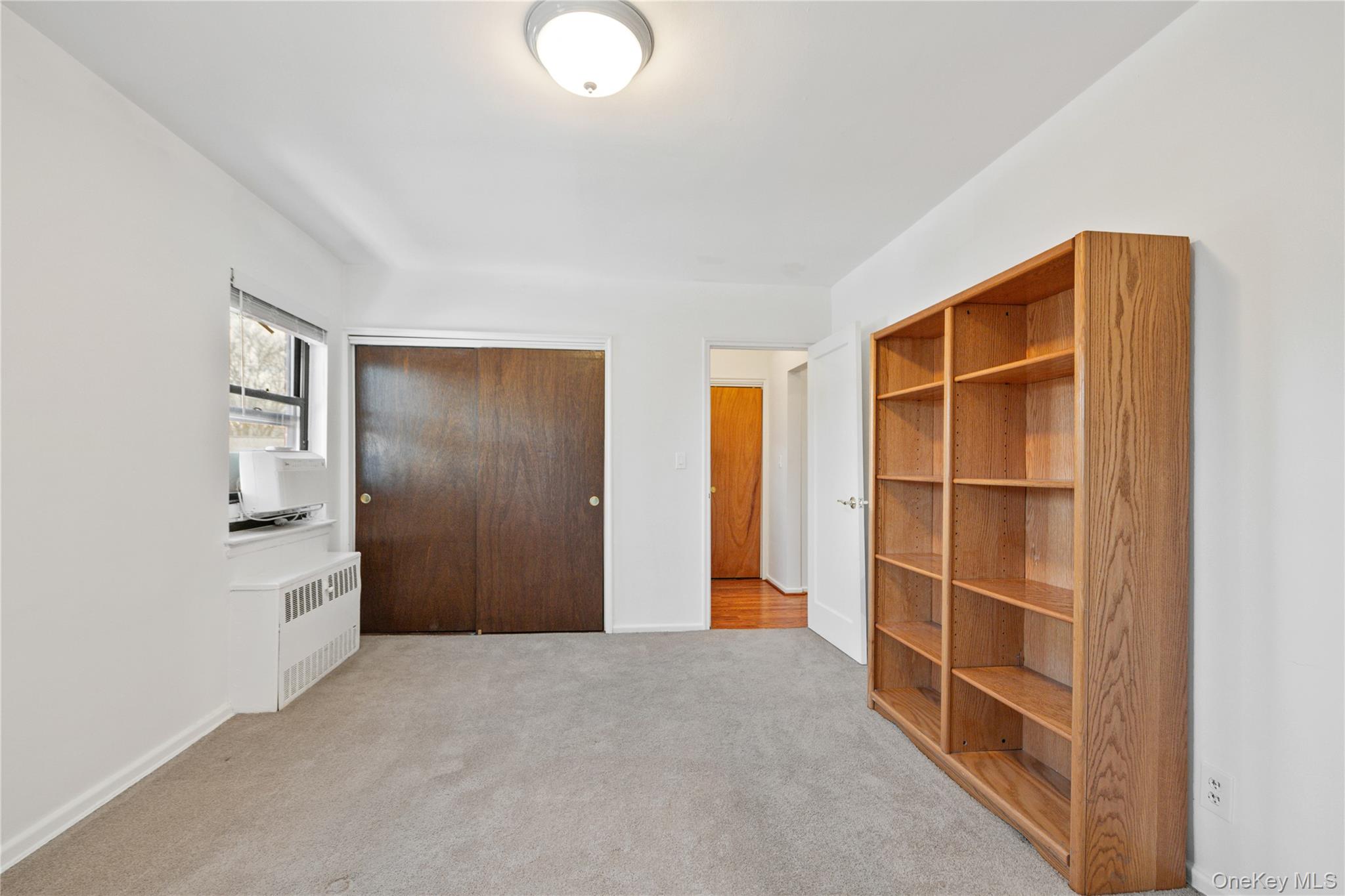 8 Lawrence Drive # C, White Plains, NY 10603