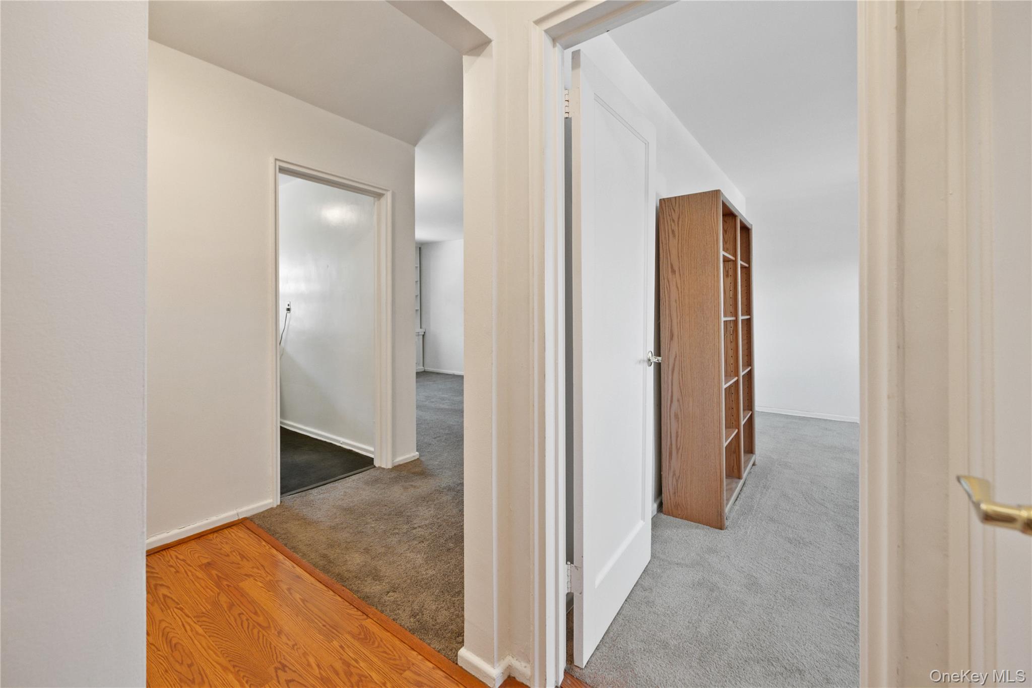 8 Lawrence Drive # C, White Plains, NY 10603