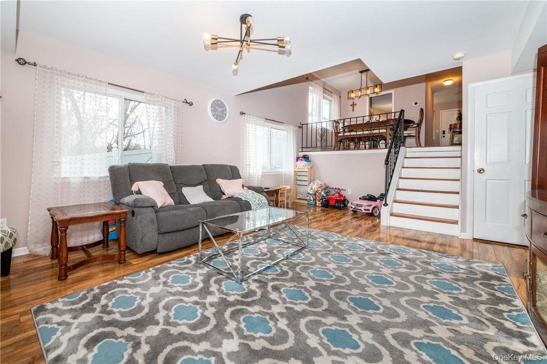 25 Barker Street # 611, Mount Kisco, NY 10549