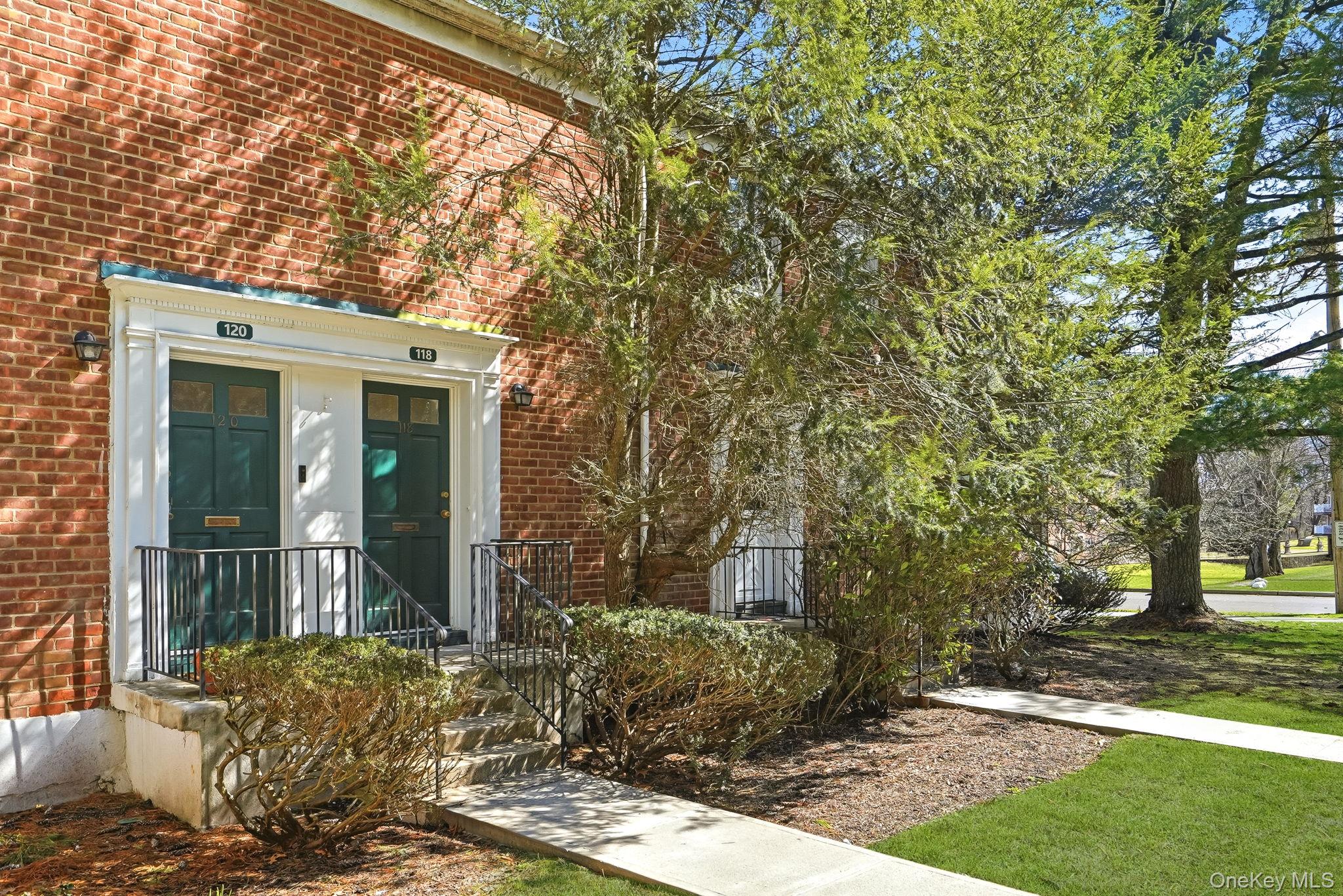 9 Fieldstone Drive # 118, Hartsdale, NY 10530