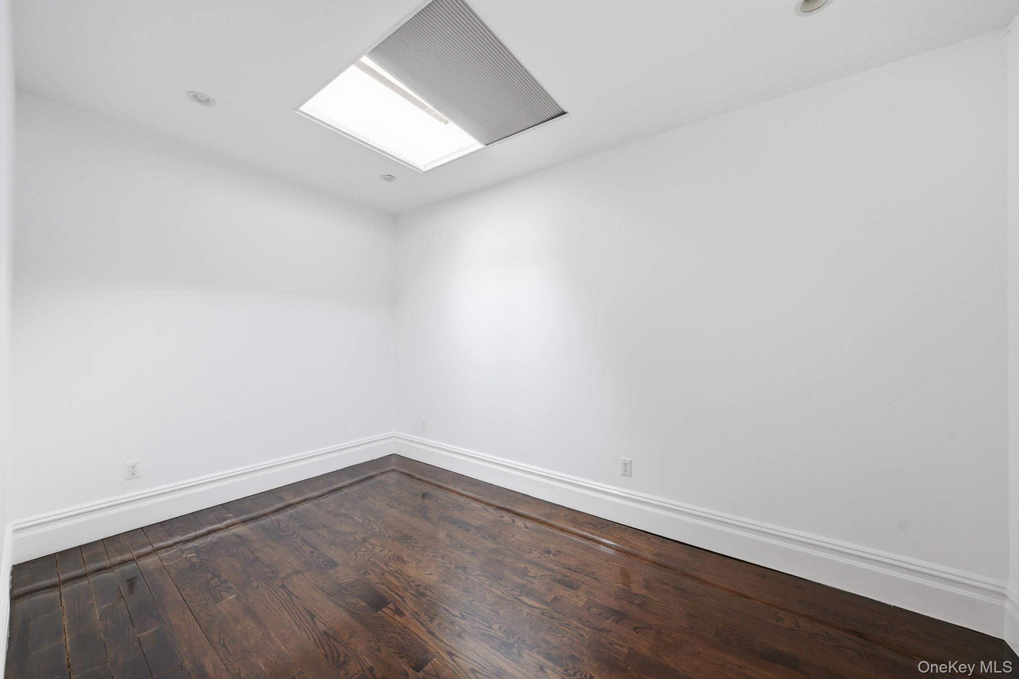 236 W 112th Street # 2, New York (Manhattan), NY 10026