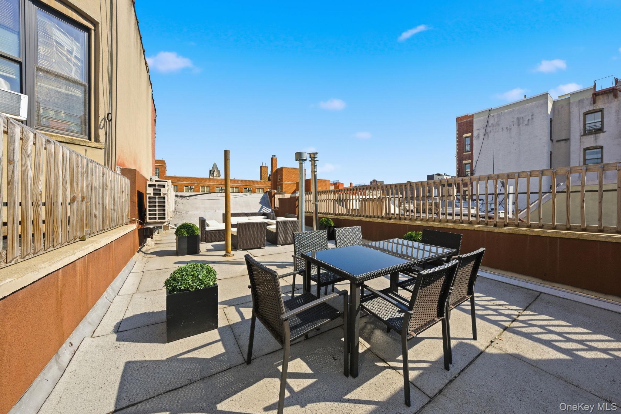 236 W 112th Street # 2, New York (Manhattan), NY 10026