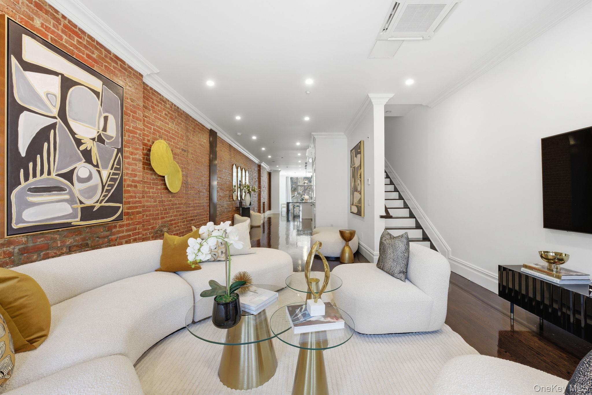 236 W 112th Street # 2, New York (Manhattan), NY 10026