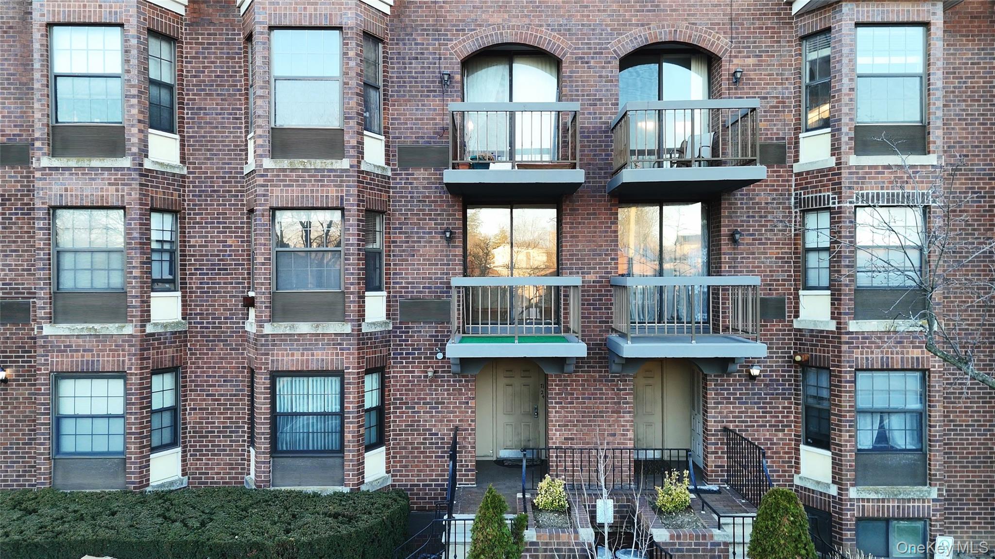 7124 164th Street # 2FL, Fresh Meadows, NY 11365