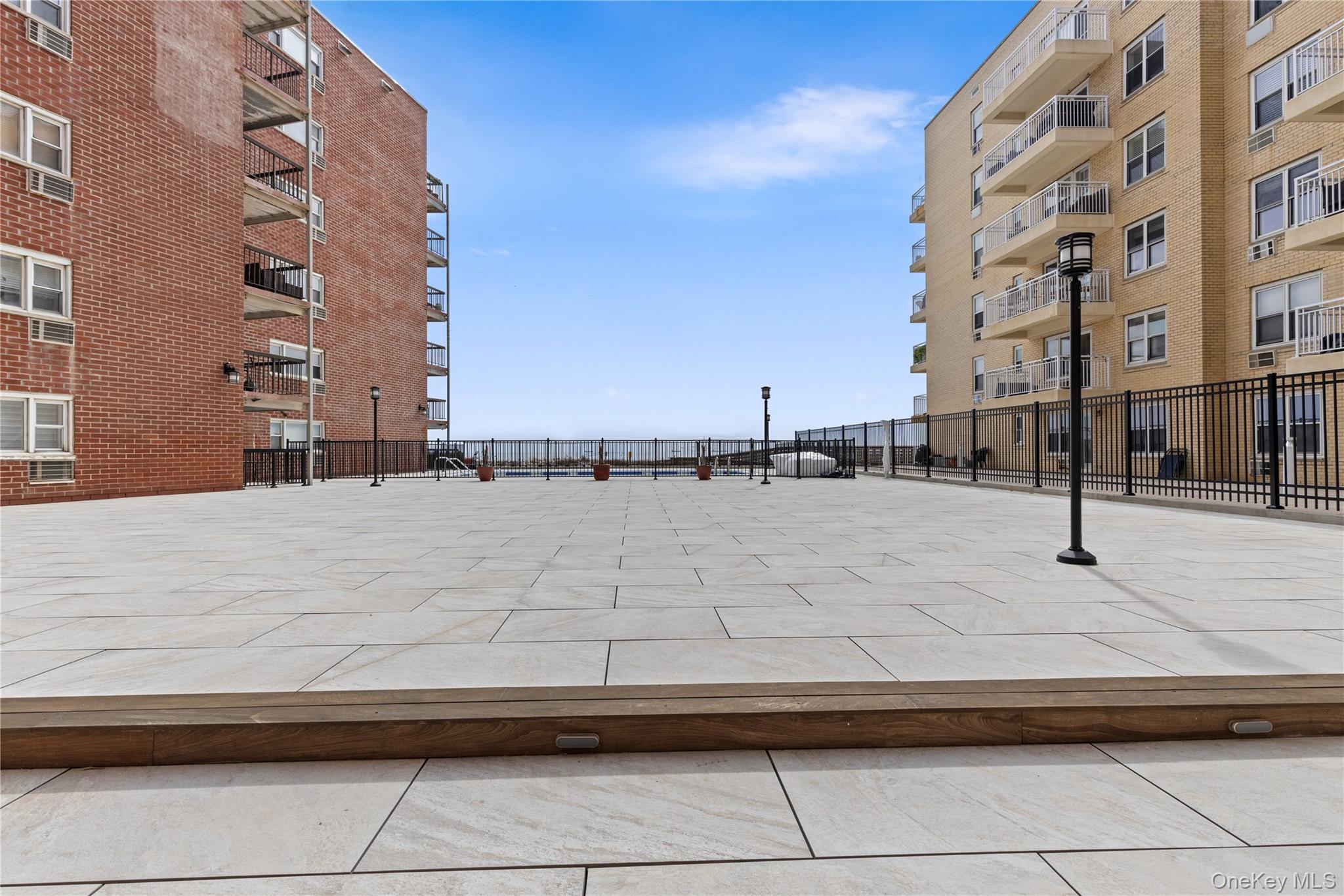 750 Shore Road # 2G, Long Beach, NY 11561