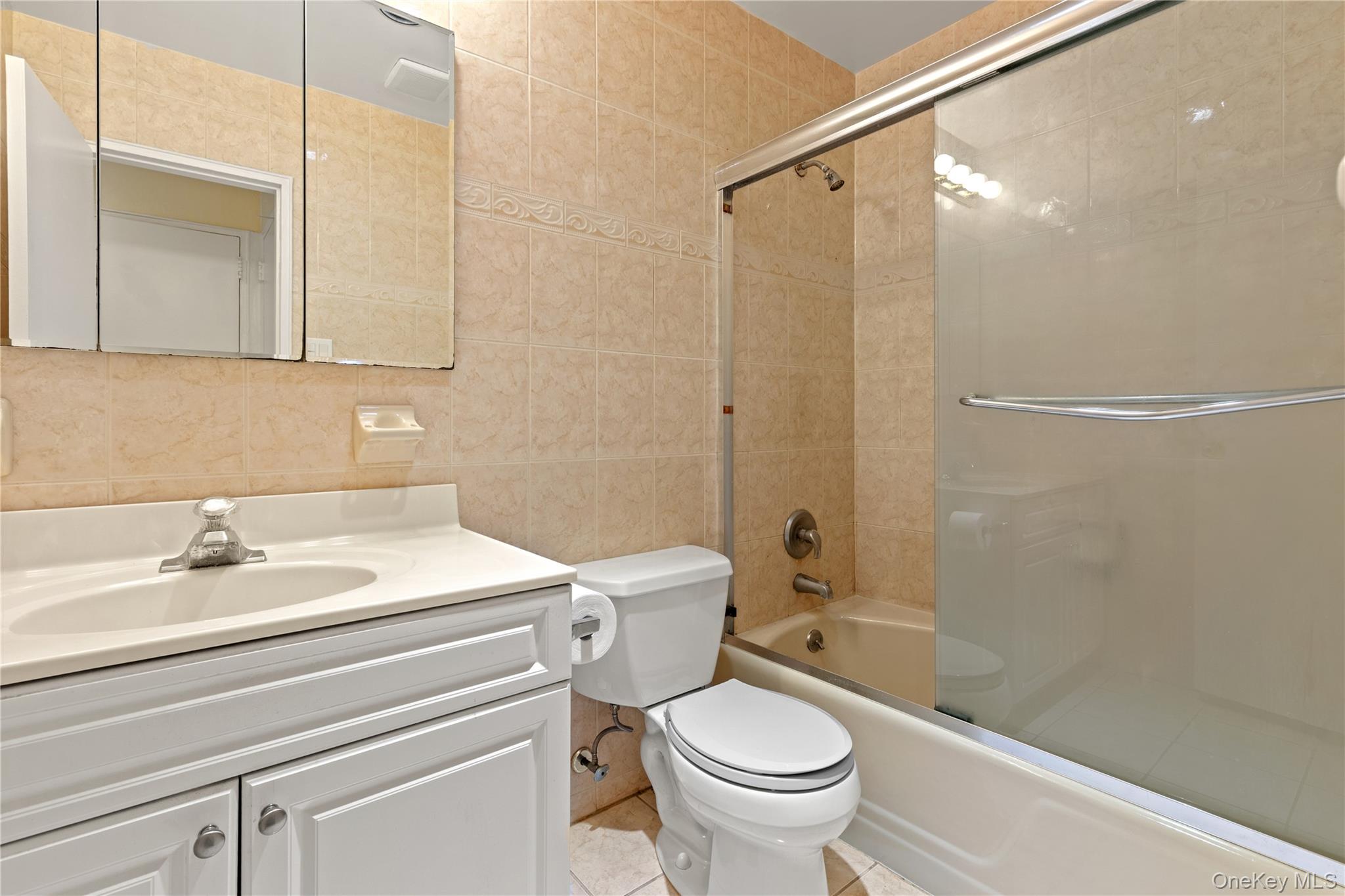 750 Shore Road # 2G, Long Beach, NY 11561