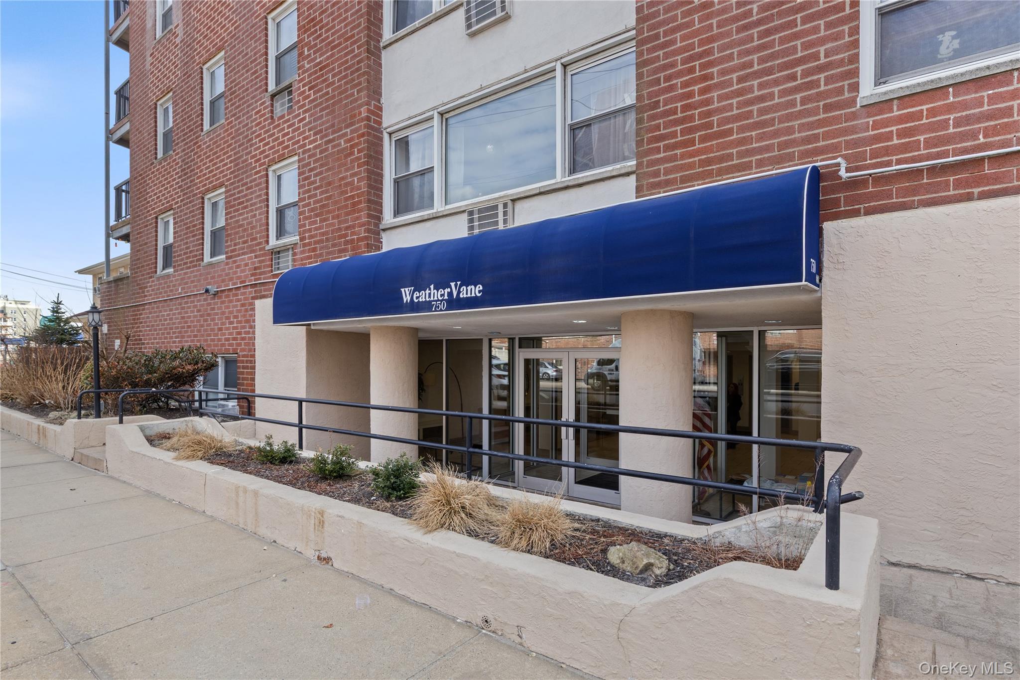 750 Shore Road # 2G, Long Beach, NY 11561