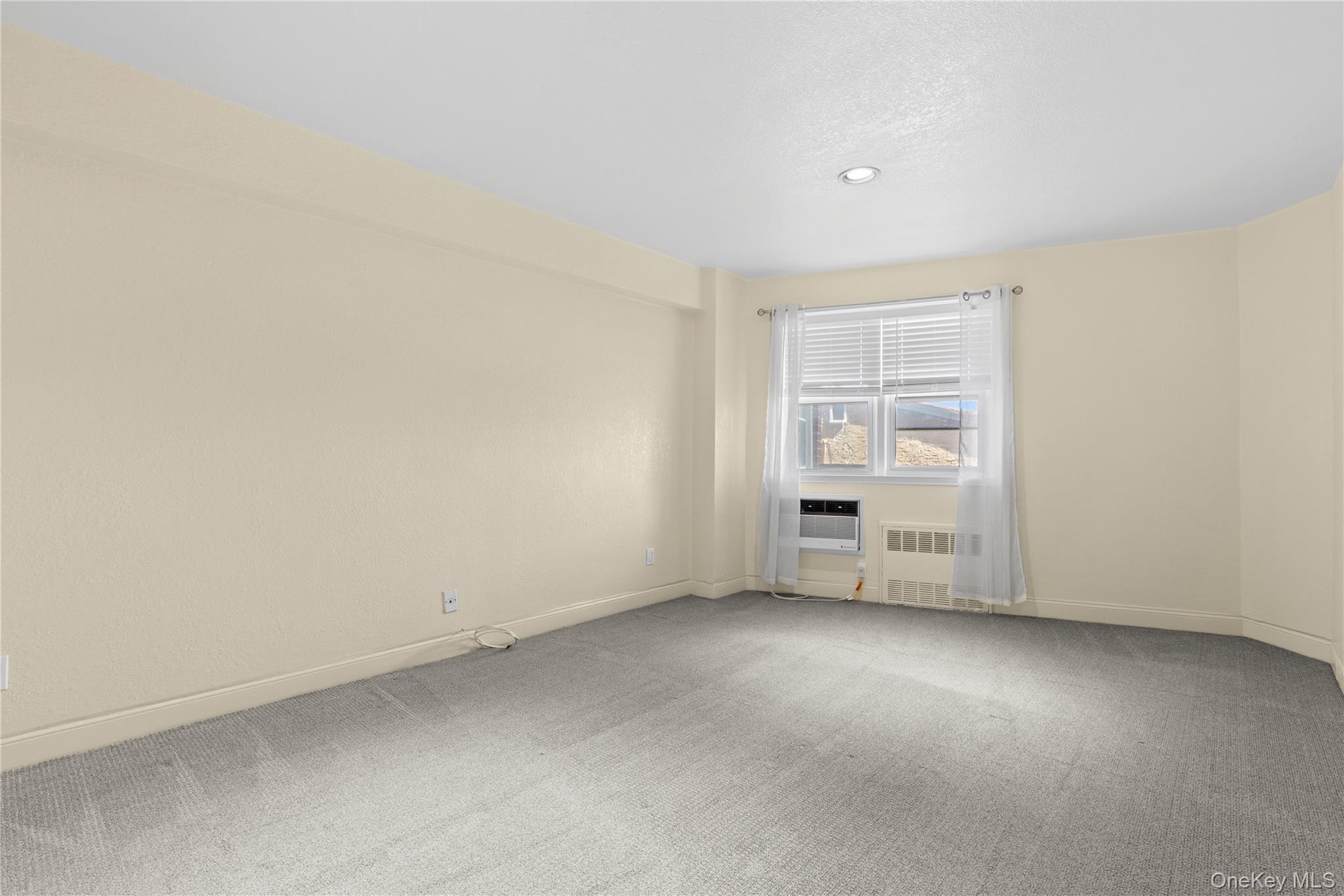 750 Shore Road # 2G, Long Beach, NY 11561