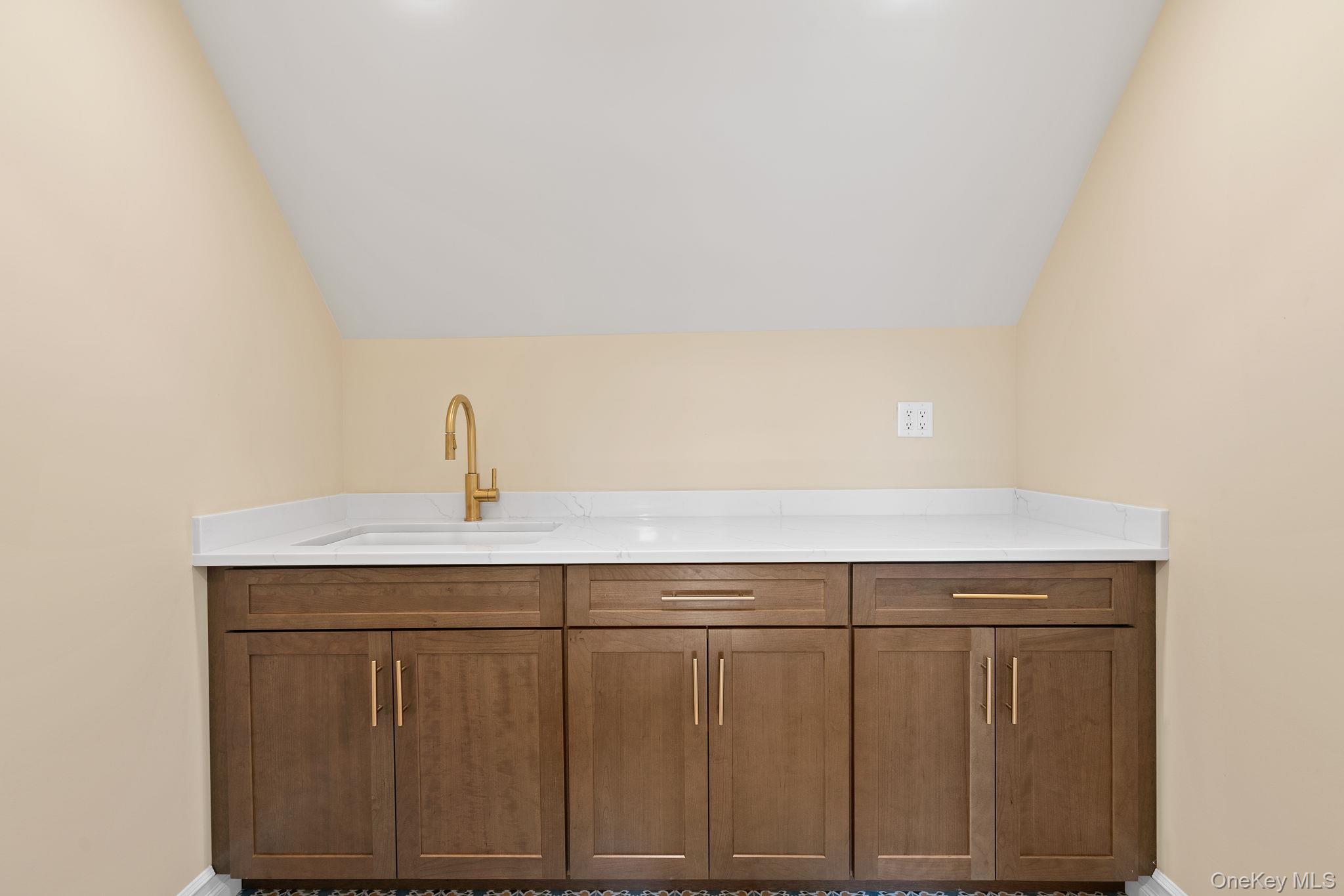 254 Hull Avenue, Clintondale, NY 12515