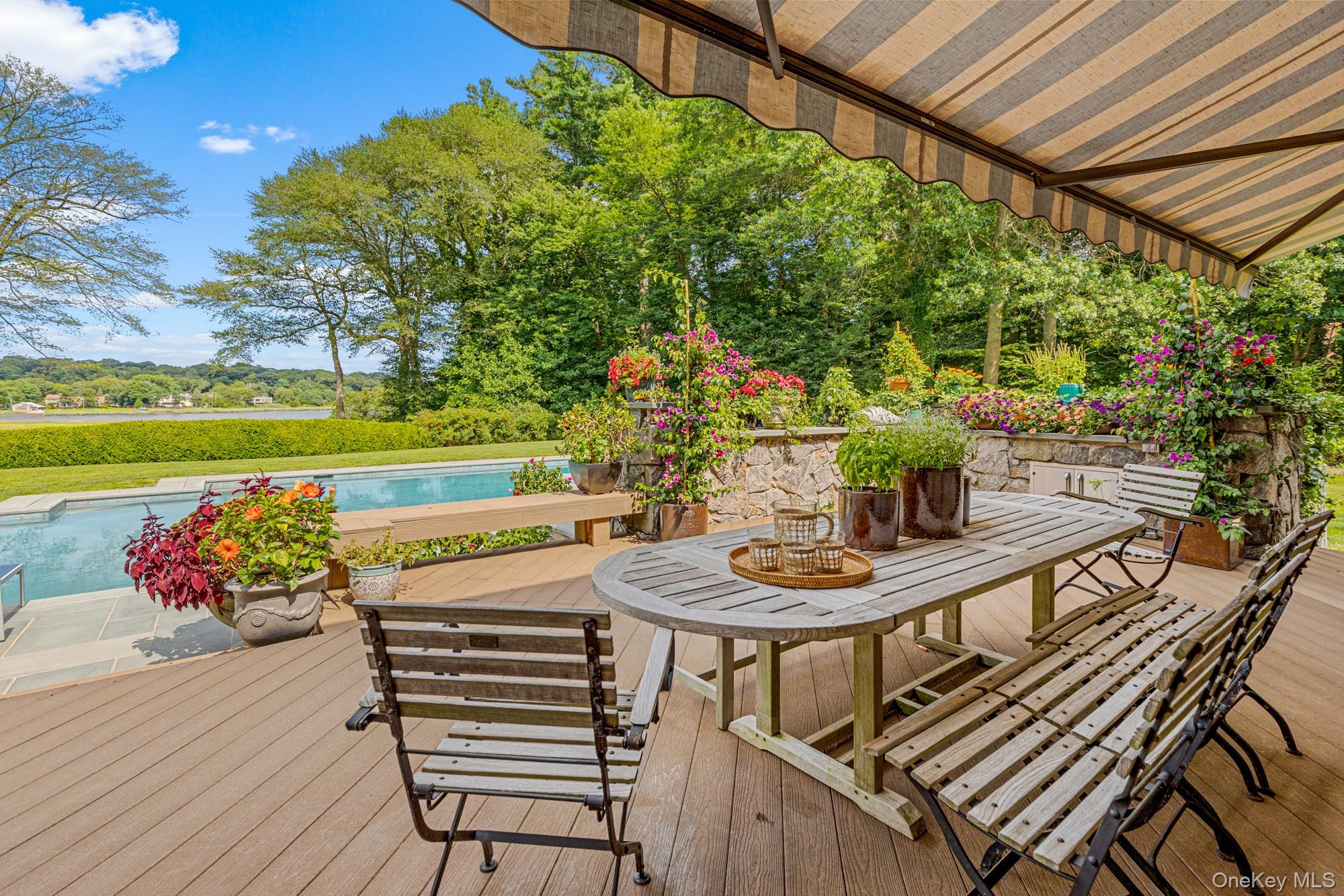 8 Mill Pond Lane, Lattingtown, NY 11560