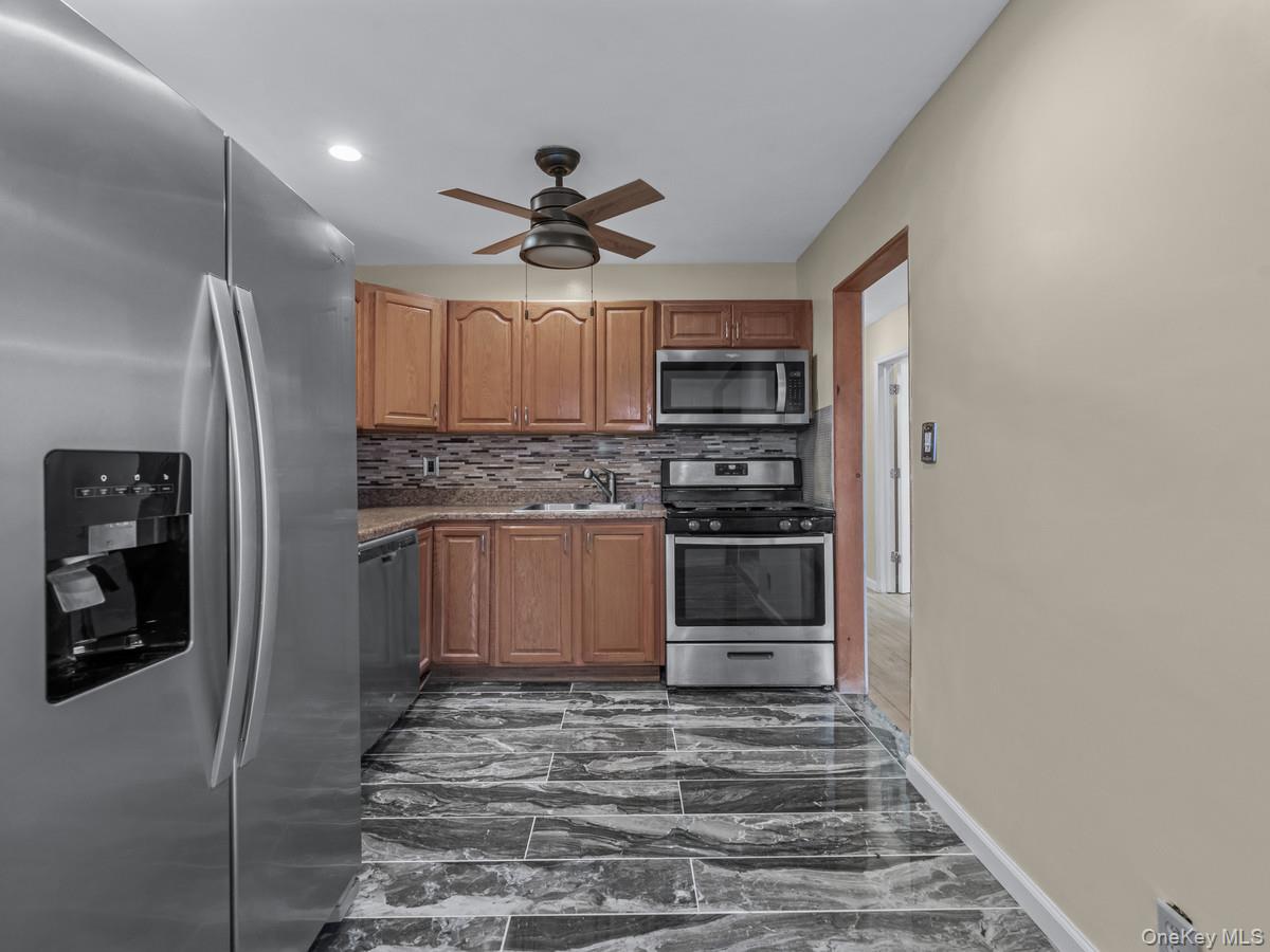 1255 Udall Road, Bay Shore, NY 11706