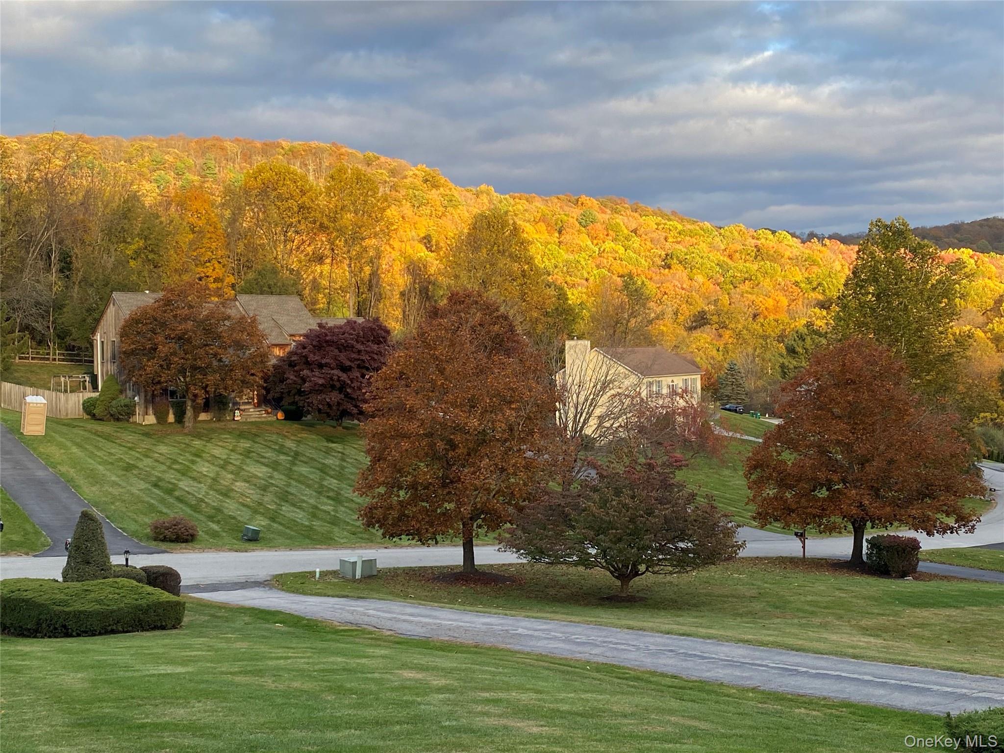 94 Stowe Drive, Poughquag, NY 12570