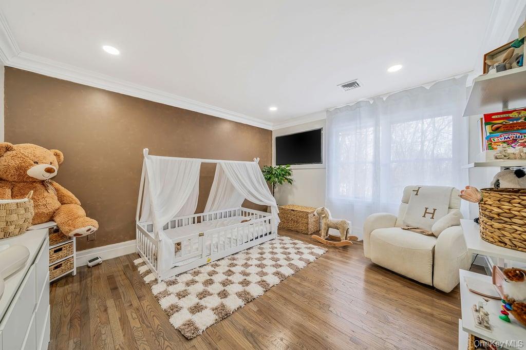 68 Fort Salonga Road, Northport, NY 11768