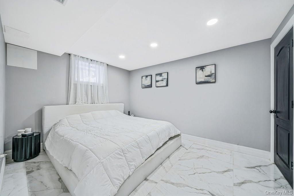 68 Fort Salonga Road, Northport, NY 11768