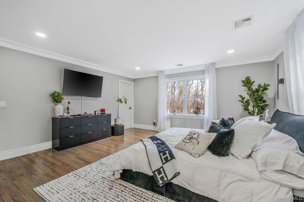 68 Fort Salonga Road, Northport, NY 11768